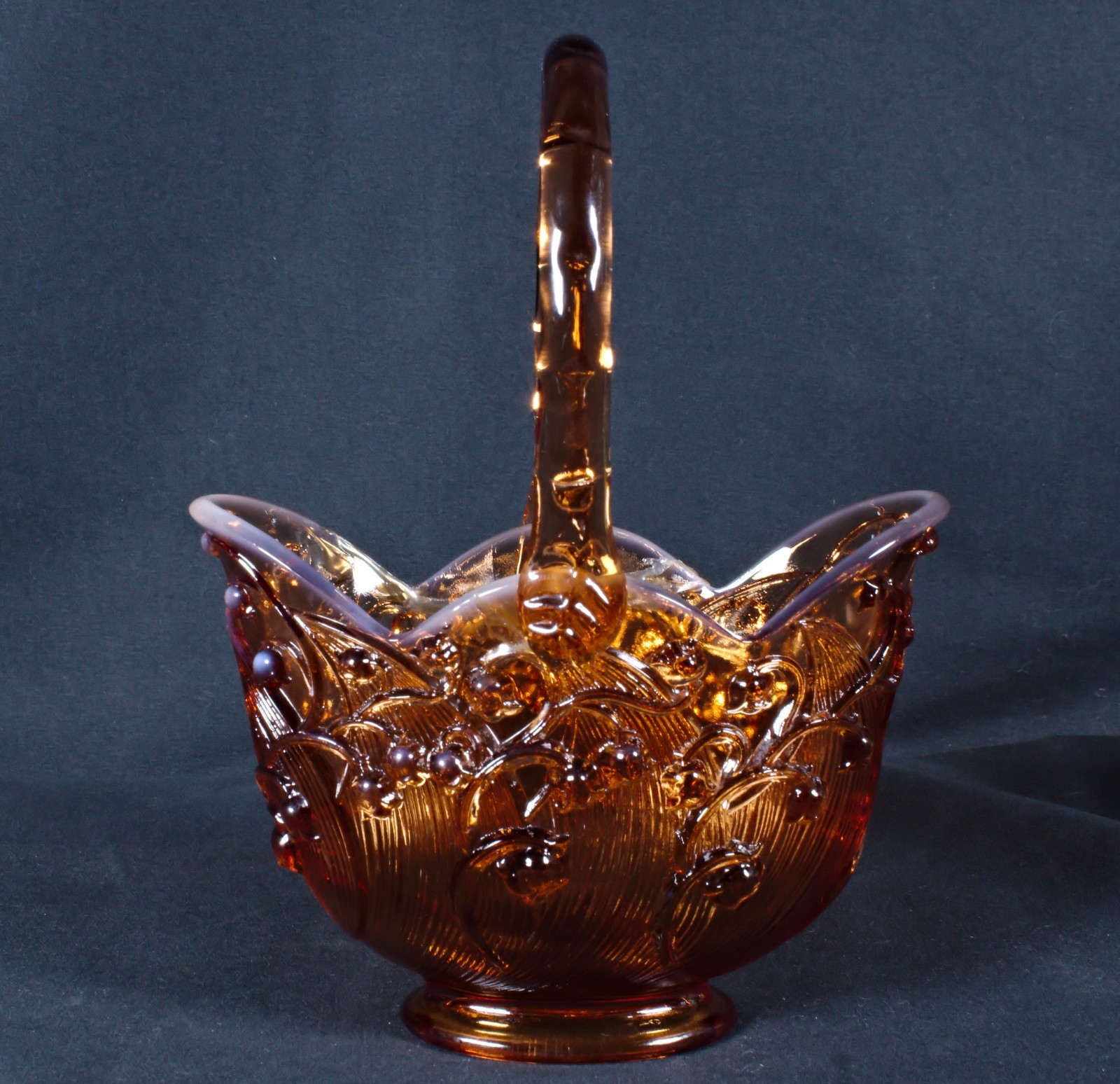 Fenton #8437 Lily of the Valley Amber Cameo Opalescent 8