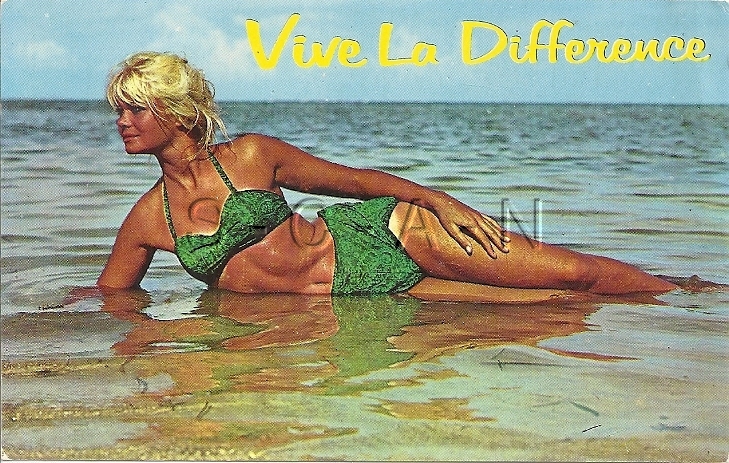 Original 1950s-60s Risque Pinup PC- Stunning Blond- Green Bikini- Lays in Ocean