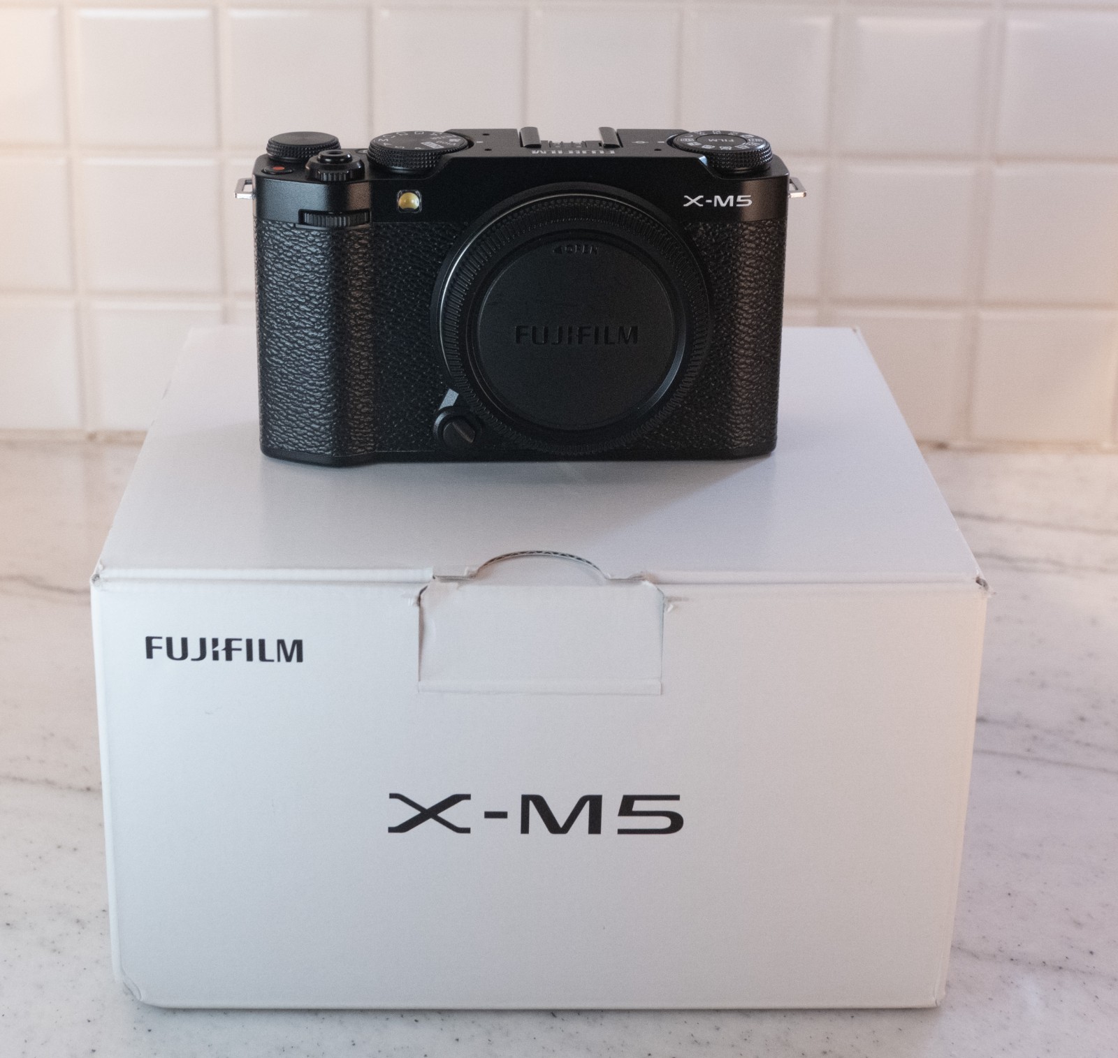 Fujifilm X-M5 Mirrorless Camera Black Complete Box + Accessories + Case + MINT