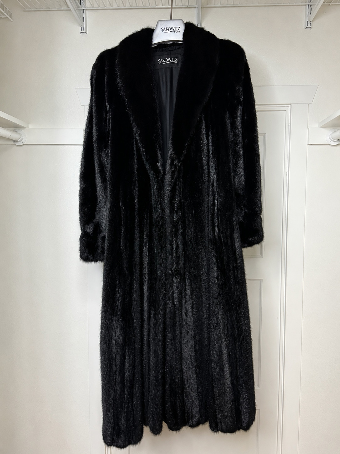 Vintage Sakowitz Full-Length Mink Fur Coat with Pierre Balmain Lining Vintage Sakowitz Full-Length Mink Fur Coat with Pierre Balmain Lining