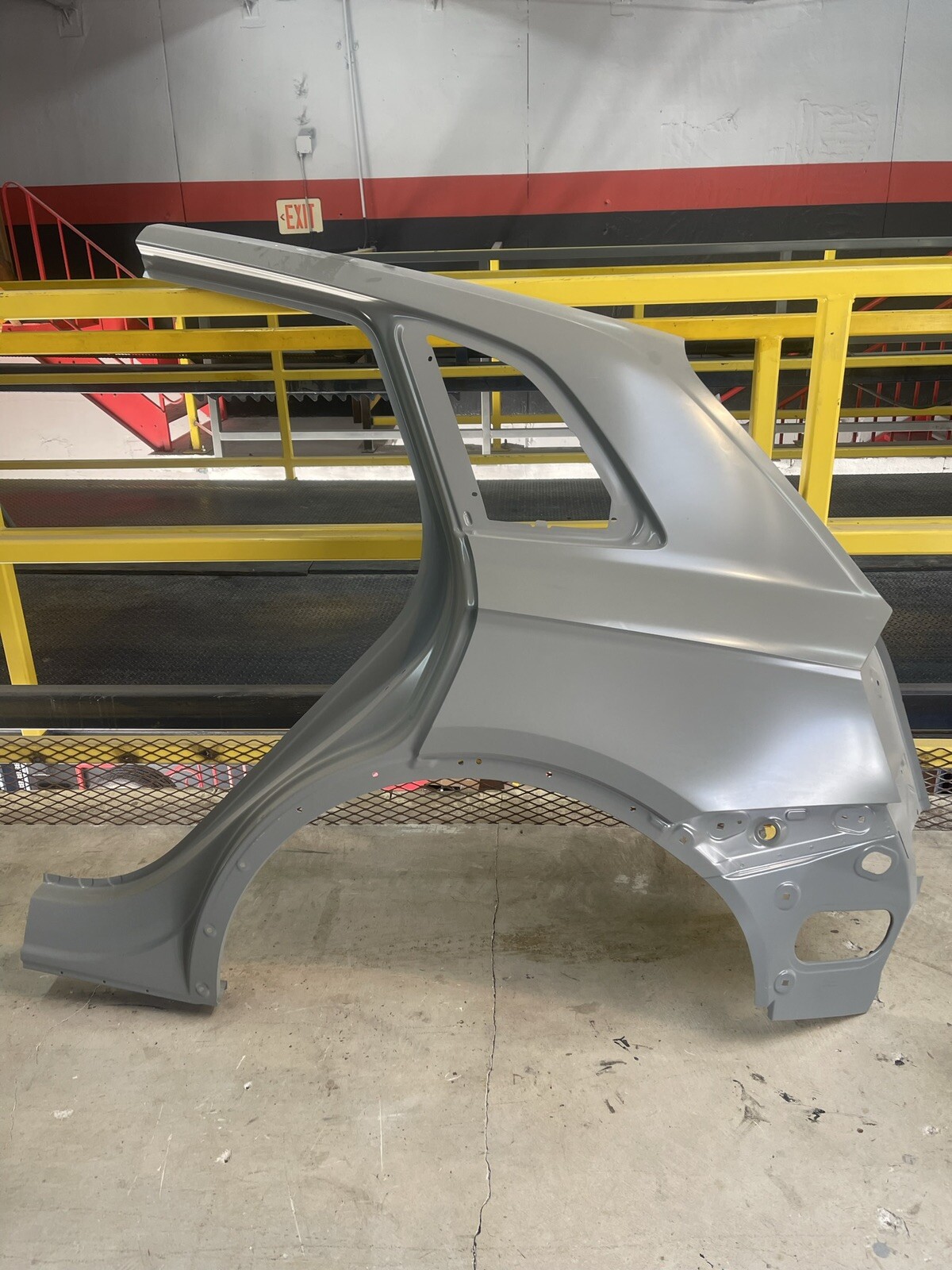2018-2020 AUDI Q5 LEFT QUARTER PANEL NEW W/O SPORTBACK PART # 80A-809-837 BSTL 2018-2020 AUDI Q5 LEFT QUARTER PANEL NEW W/O SPORTBACK PART # 80A-809-837 BSTL