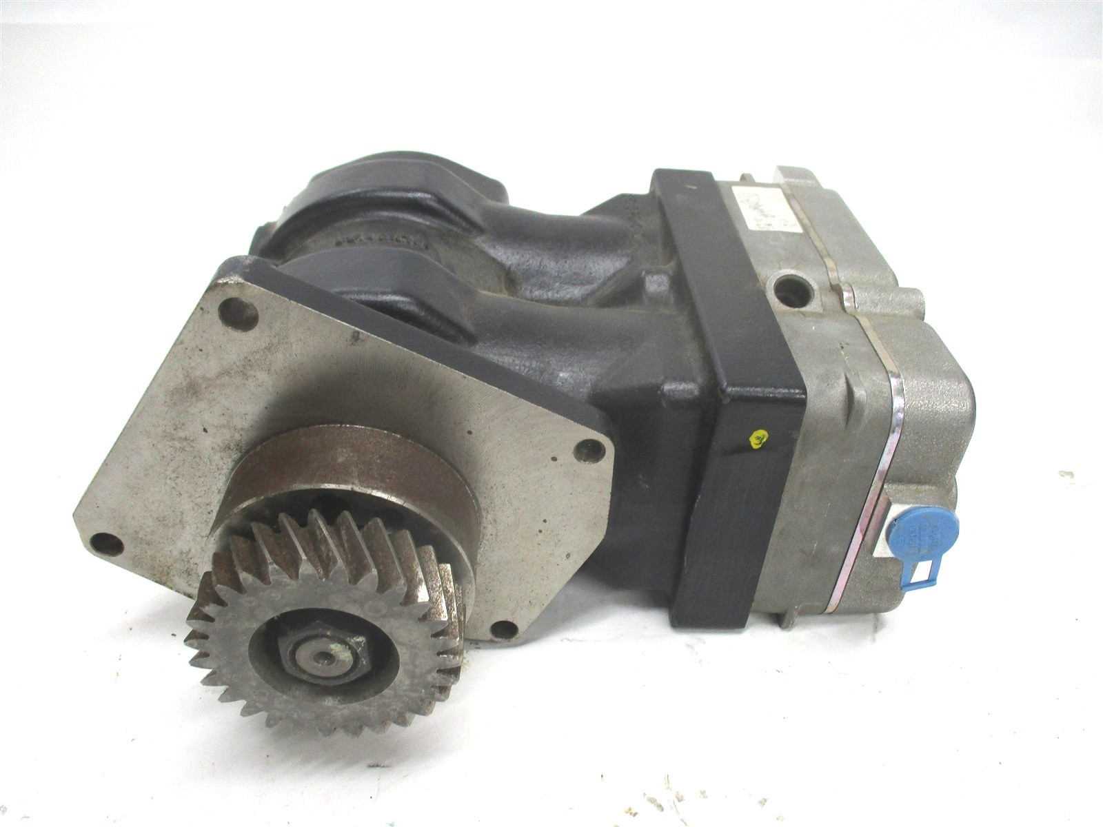 A4571305515 NEW GENUINE DETROIT DIESEL WABCO AIR COMPRESSOR AXOR 4571305515