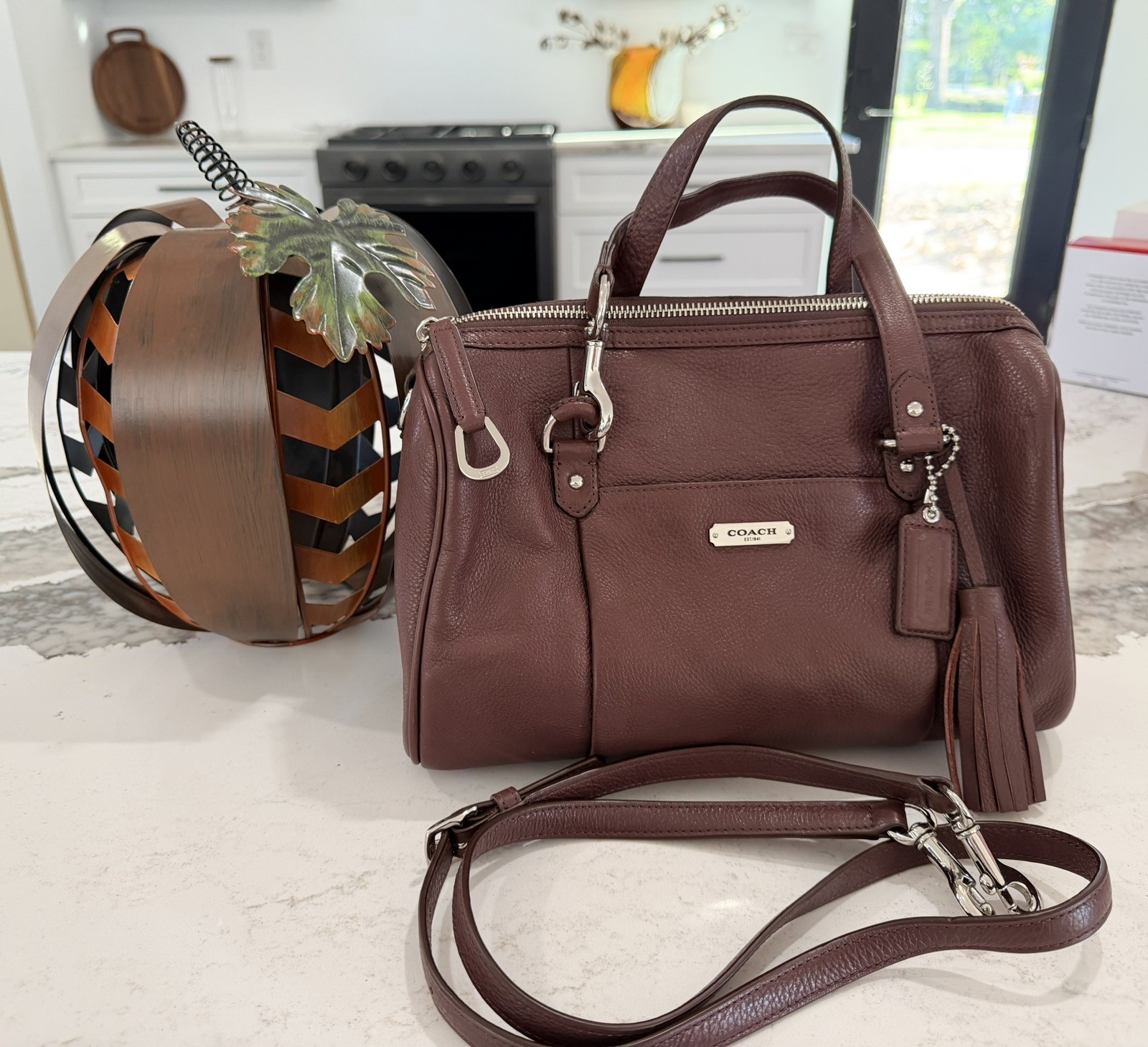 Coach F26121 Burgundy Pebbled Leather Satchel Crossbody Bag Tassel Purse Coach F26121 Burgundy Pebbled Leather Satchel Crossbody Bag Tassel Purse
