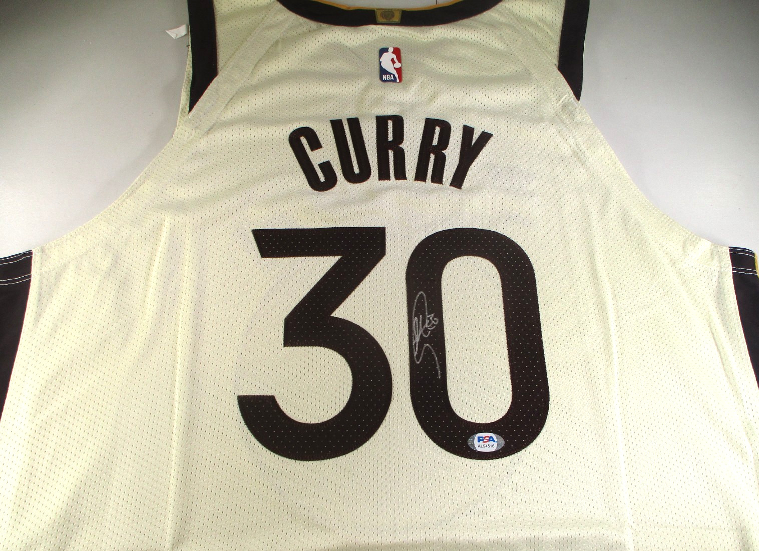 Stephen Curry / Autographed G.S Warriors 