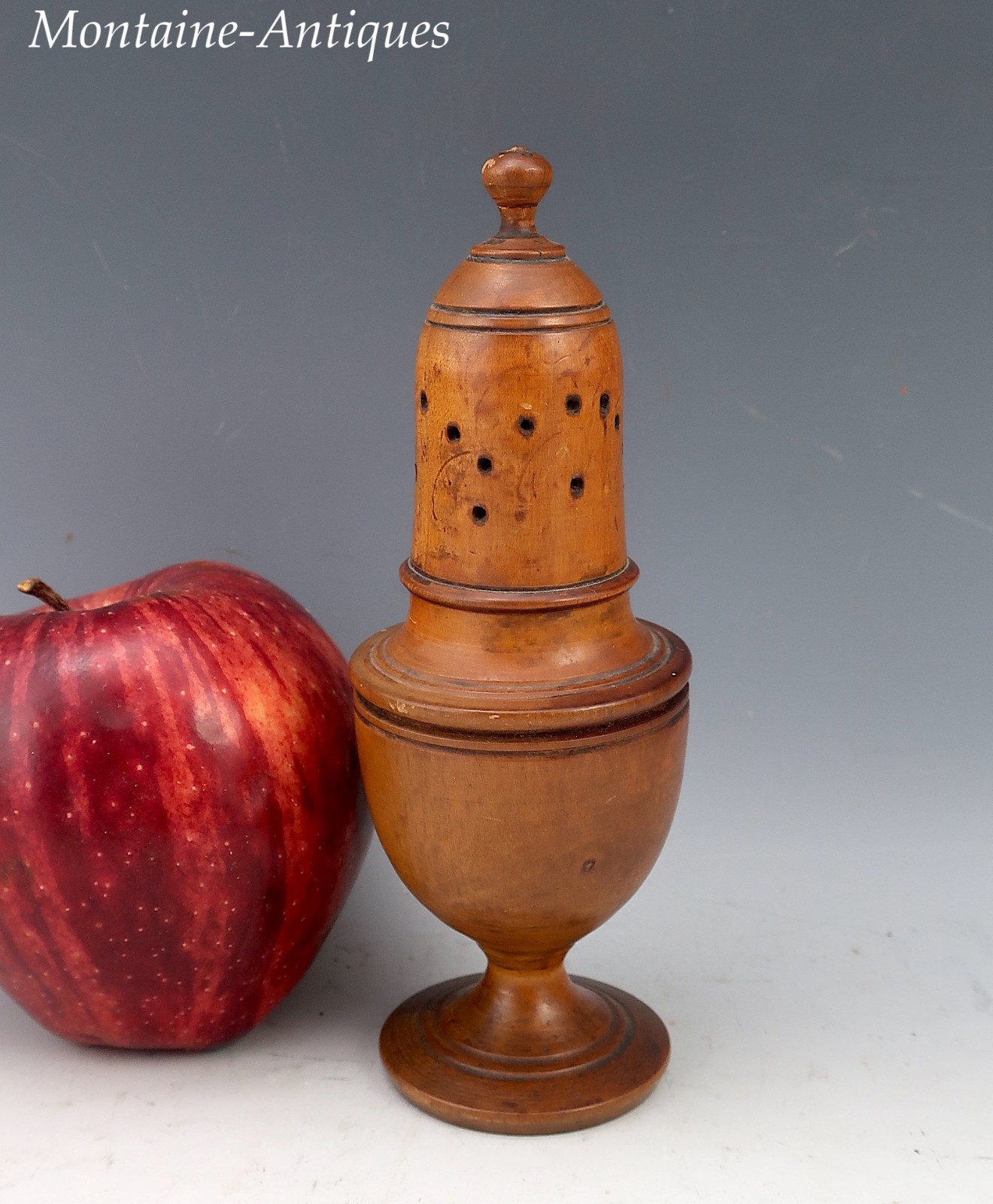 Treenware Muffineer circa 18/19th cent