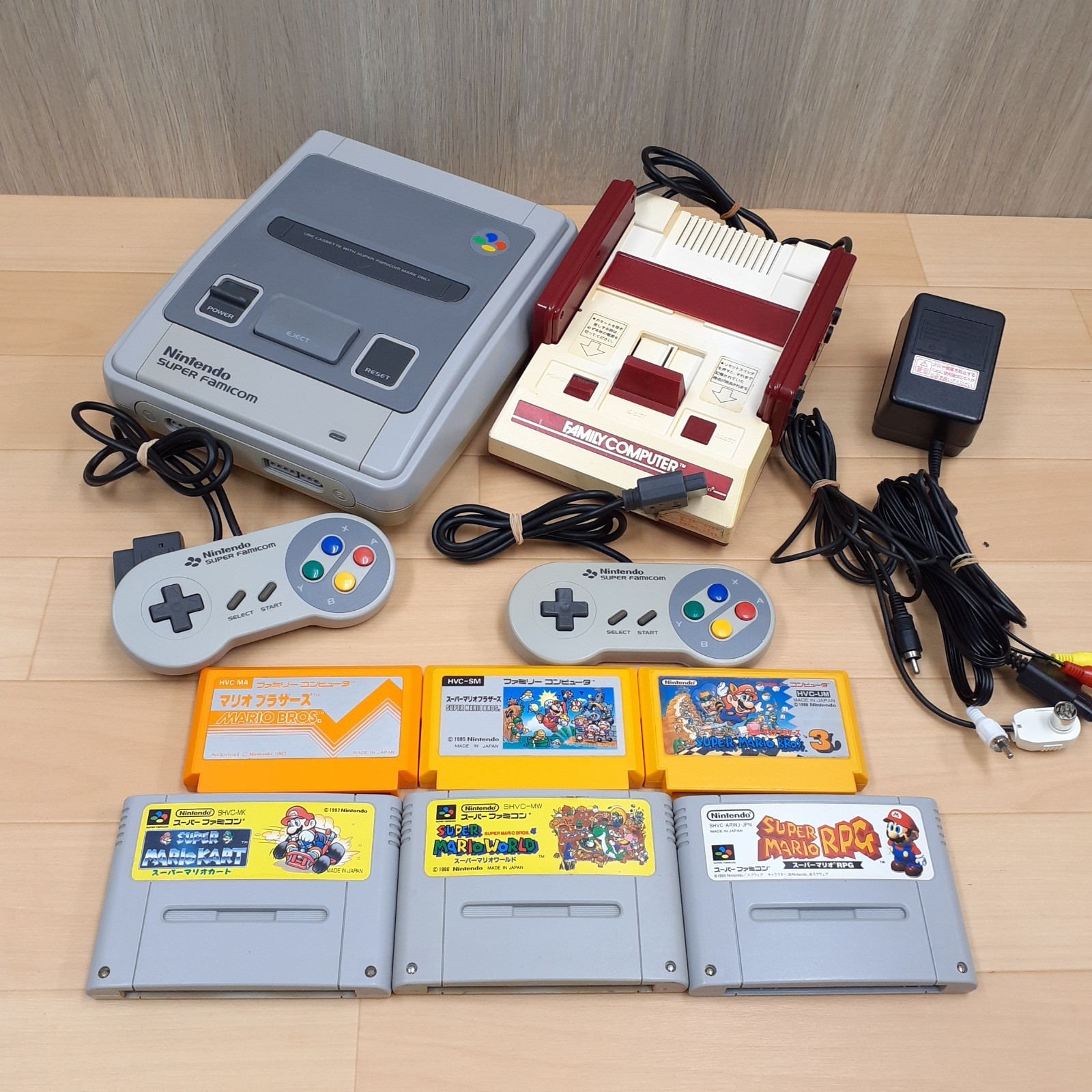 Nintendo Japanese original Famicom & Super Famicom Console with 6 games cables