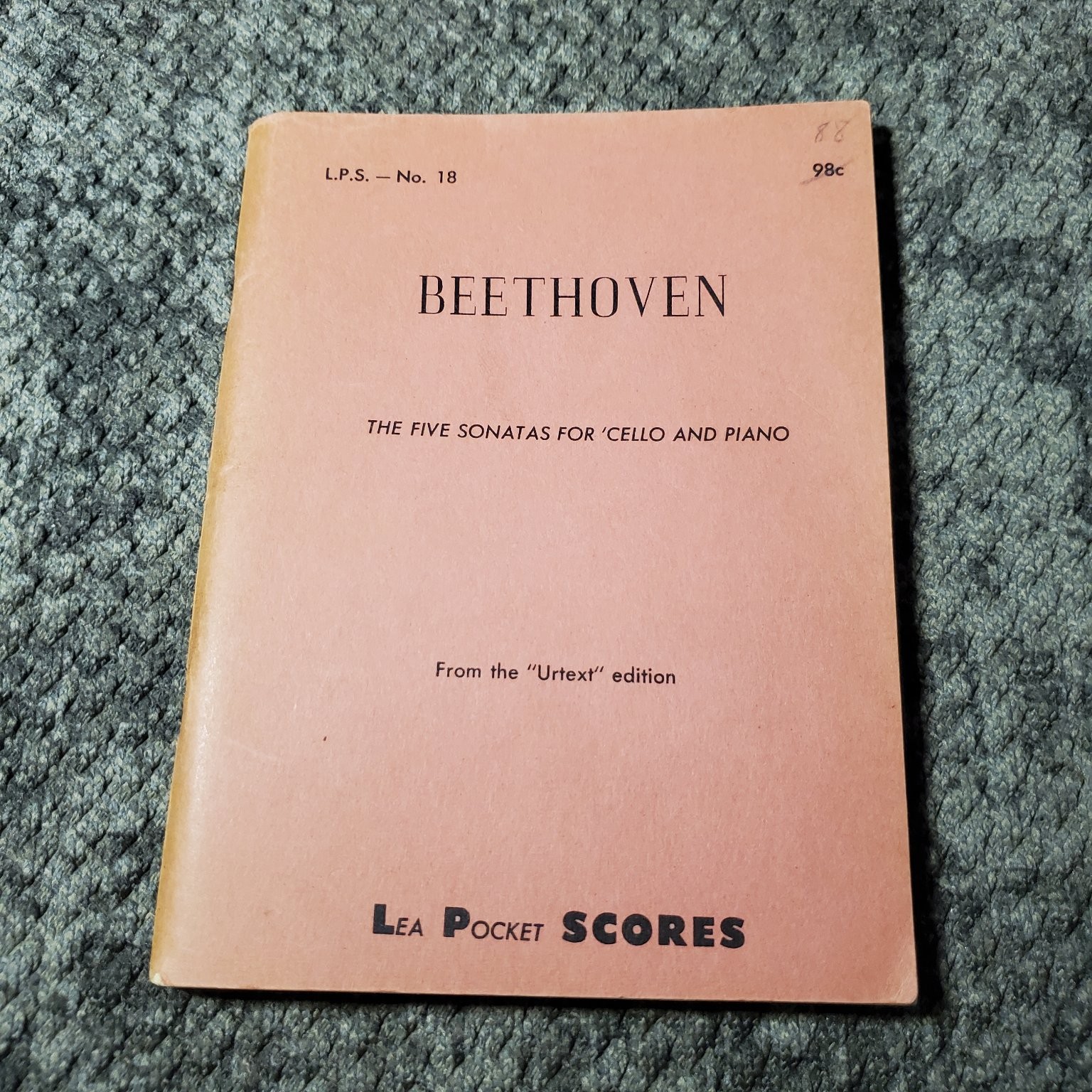 Beethoven The Five Sonatas Cello & Piano Score Lea Pocket Scores