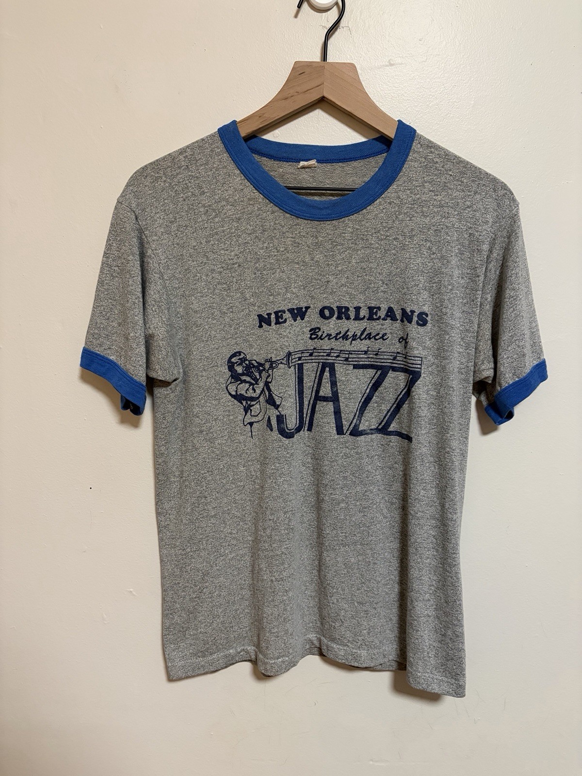 Vintage 1970s New Orleans Jazz Single Stitch Ringer T-Shirt Size Medium USA Made Vintage 1970s New Orleans Jazz Single Stitch Ringer T-Shirt Size Medium USA Made