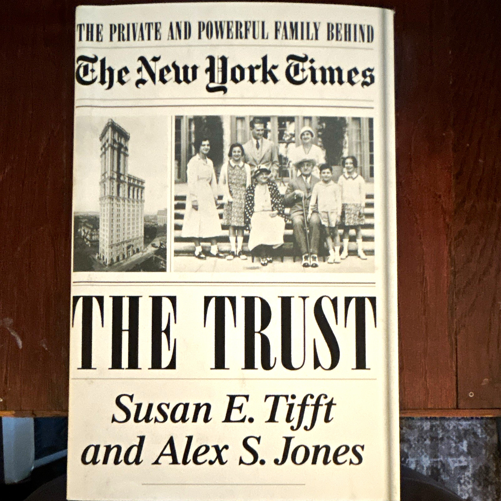 The Trust Susan E. Tifft & Alex S. Jones HC 1999 Little Brown 1st Ed DJ