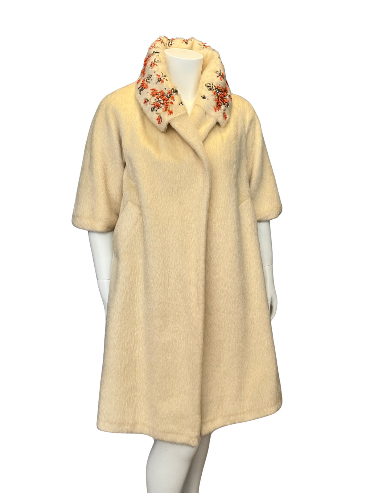 RARE VTG Lilli Ann Swing Coat 50s/60s Ivory Mohair w/Coral Beaded/Stoned Collar