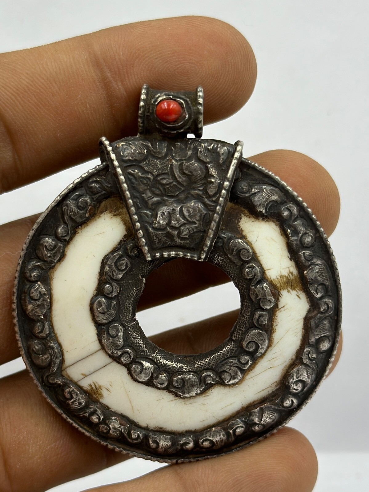 Antique shell pendant with silver