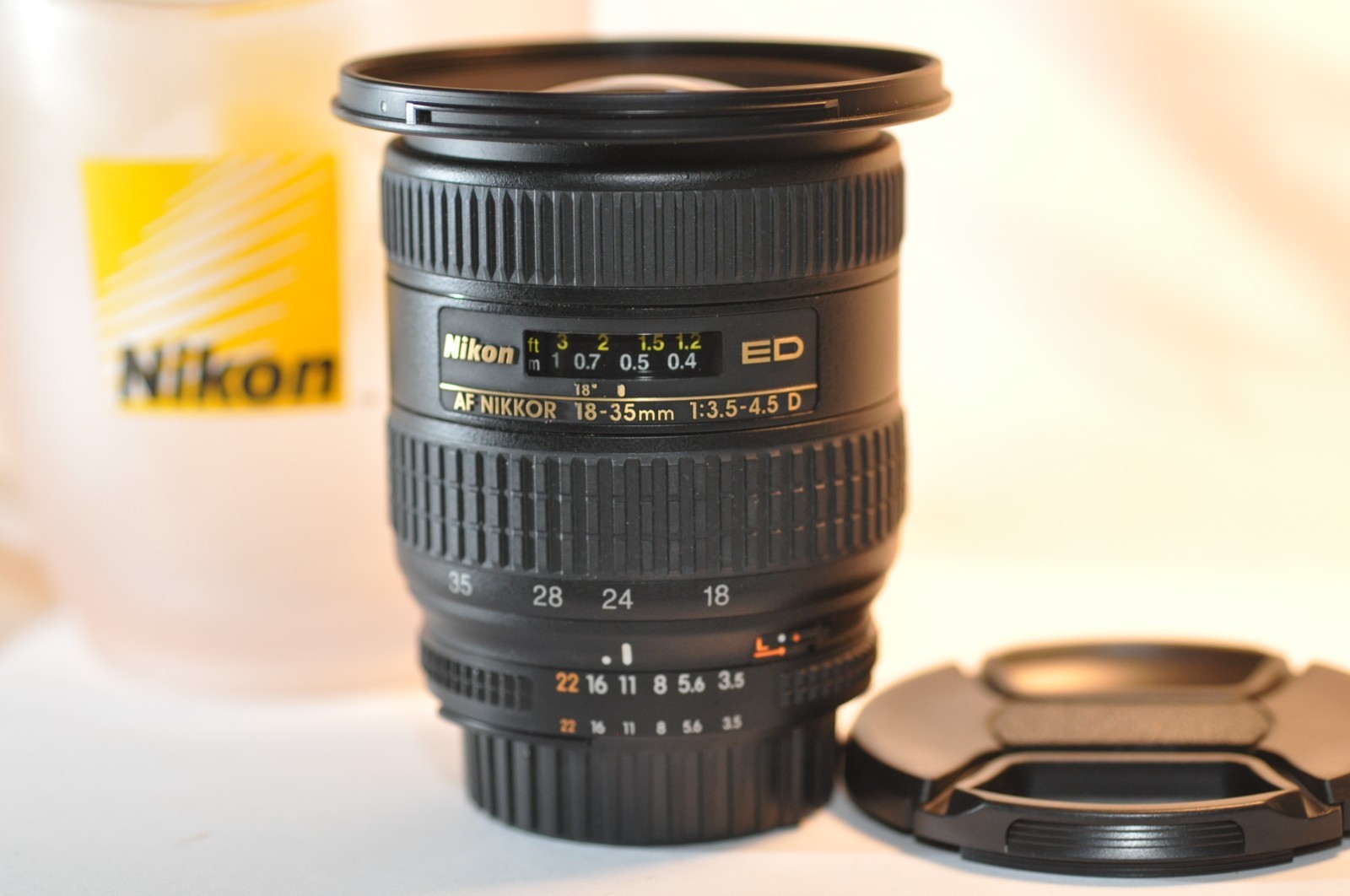 Nikon ED AF D Zoom Nikkor 18-35mm f/3.5-4.5 FX lens for F100 D750 D7500 D850 DF