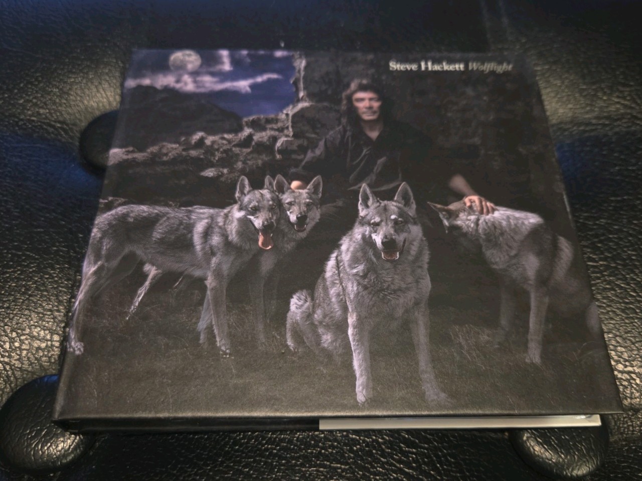 Steve Hackett 1 CD/ 1 BluRay Used. Wolflight. Progressive Rock. MEDIA BOOK.