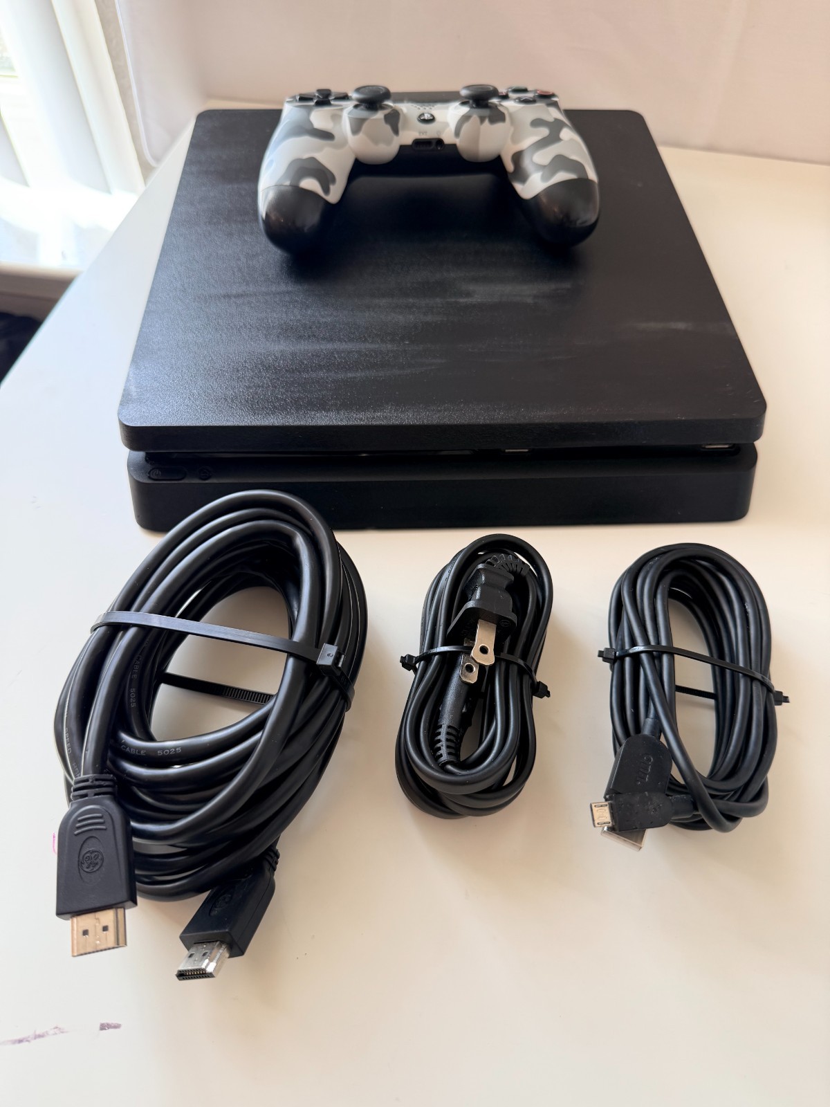 Sony PlayStation 4 Slim Console, LOW FIRMWARE 12.02, 1TB USED