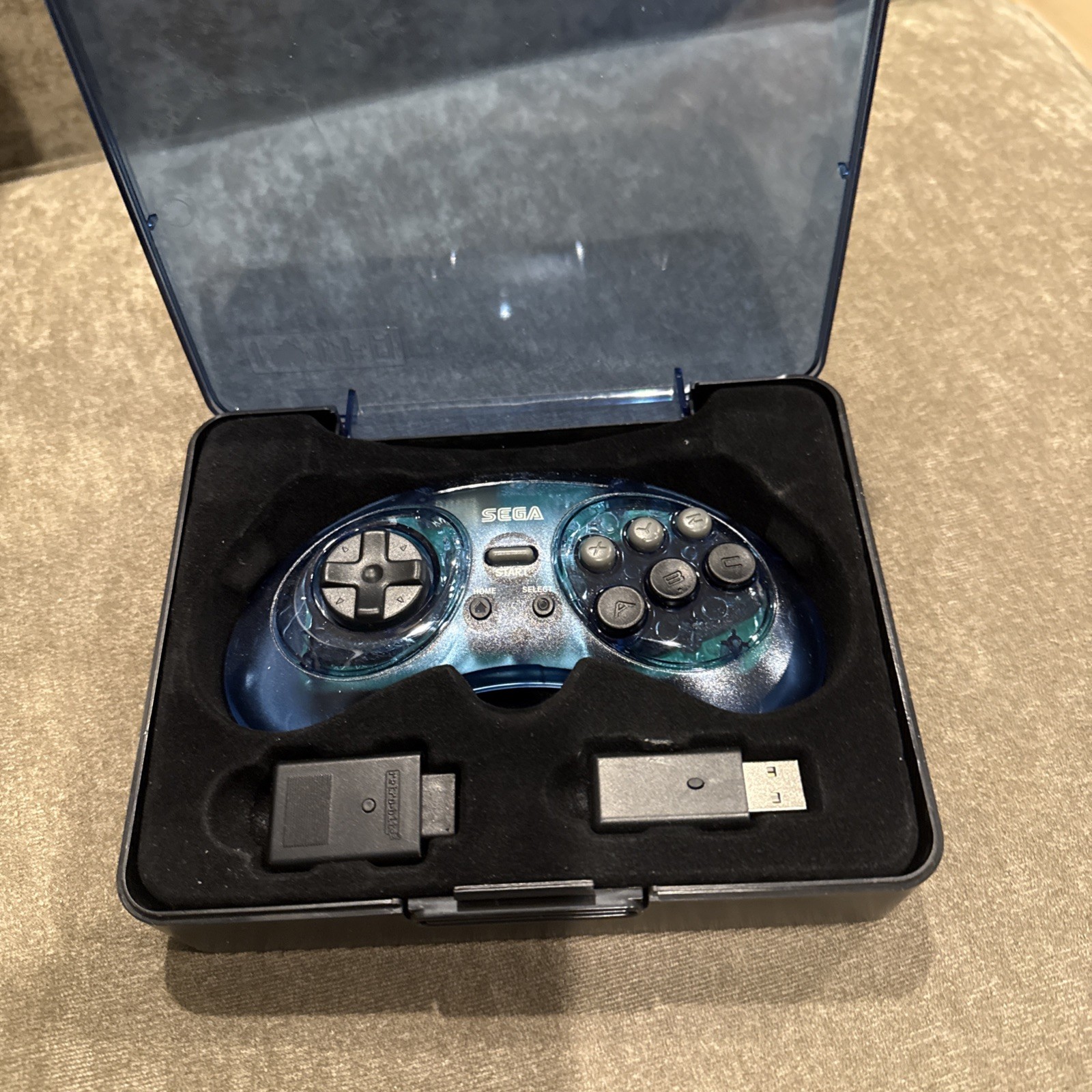 Retro-Bit Official Sega Genesis 8-Button Arcade Pad 2.4 GHz Retro-Bit Official Sega Genesis 8-Button Arcade Pad 2.4 GHz