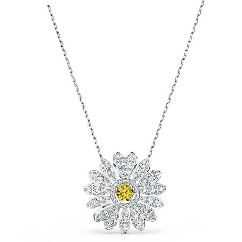 Swarovski Elements Daisy Necklace Women Beating Heart New Swarovski Elements Daisy Necklace Women Beating Heart New