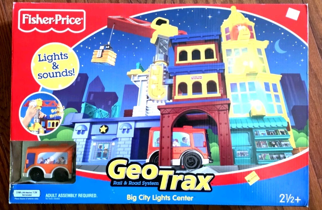 Fisher Price GeoTrax Big City Lights Center Rail & Road Set Geo Trax NIB