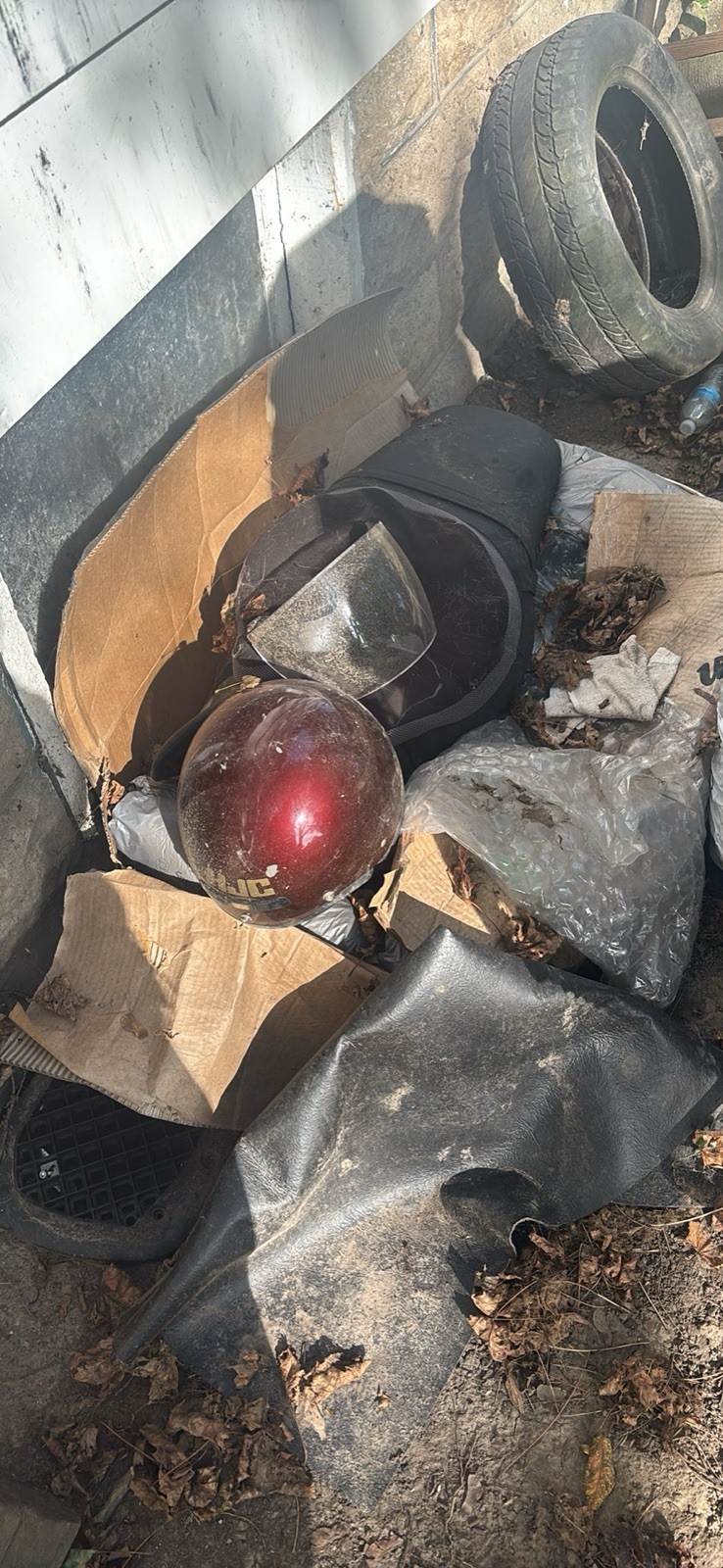 Motorcycle Seat Helmet Comes With The Seat With The Visor.