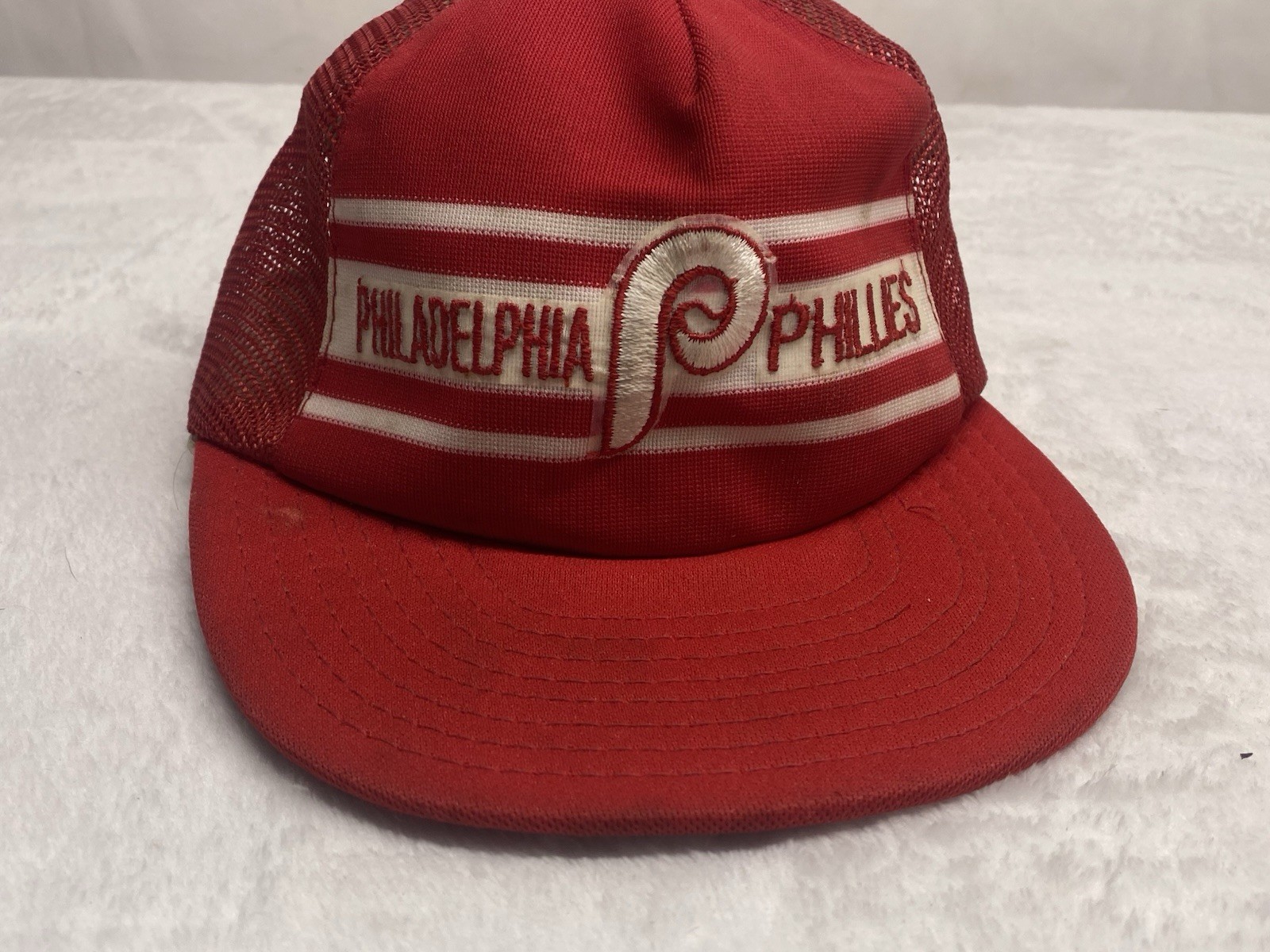 Vintage Philadelphia Phillies Red Baseball Trucker Hat Vintage Philadelphia Phillies Red Baseball Trucker Hat