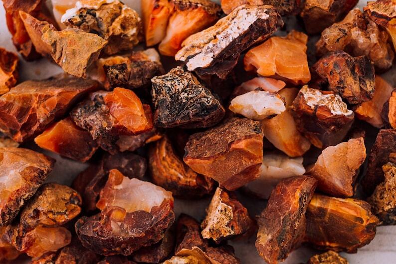 Raw Carnelian Crystals Madagascar, Bulk Rough Stones for Tumbling & Healing Raw Carnelian Crystals Madagascar, Bulk Rough Stones for Tumbling & Healing