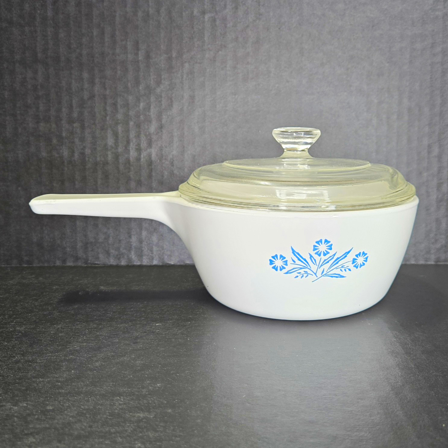 Vintage Corning Ware Blue Cornflower P-82-B 1.5 Pint Saucepan Menuette With Lid