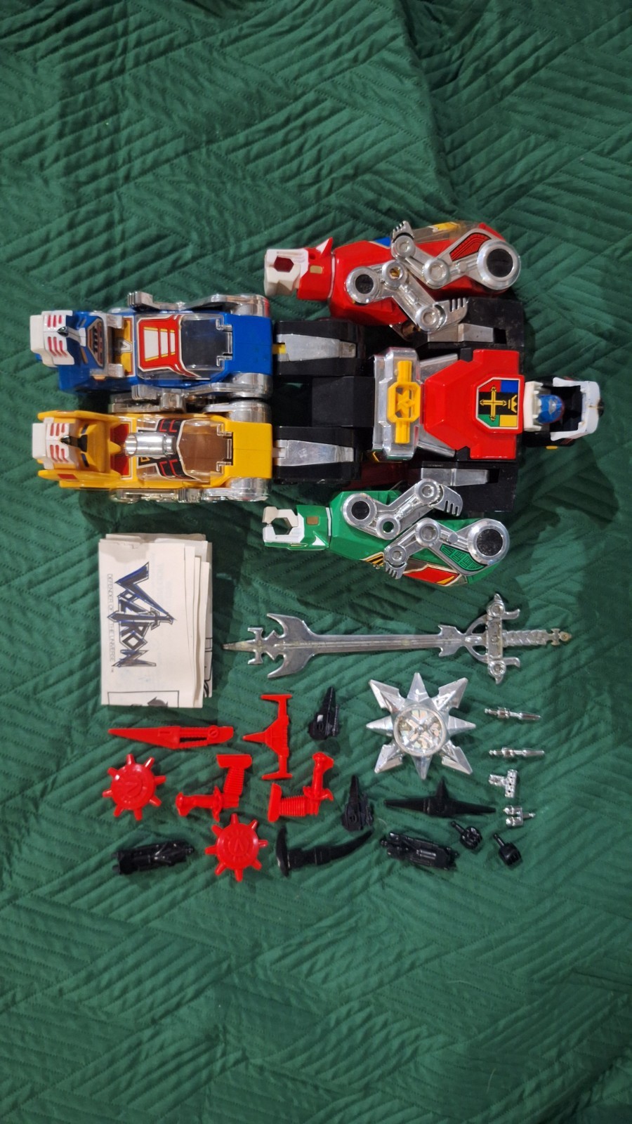 Panosh Place Voltron Transforming Combining Robot Action Figure w/ Sword 1984