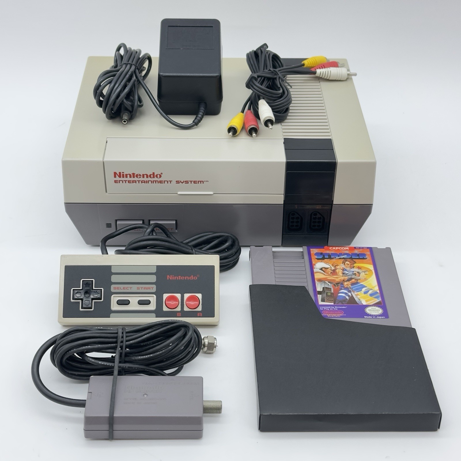 Vintage 1985 Nintendo NES-001 Console Bundle TESTED New 72 Pin Controller Game