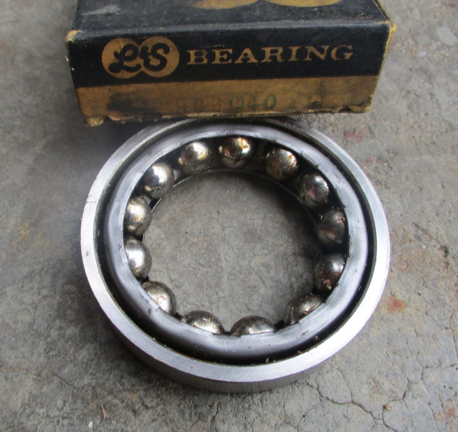 NOS L&S 909040 Ball Bearing