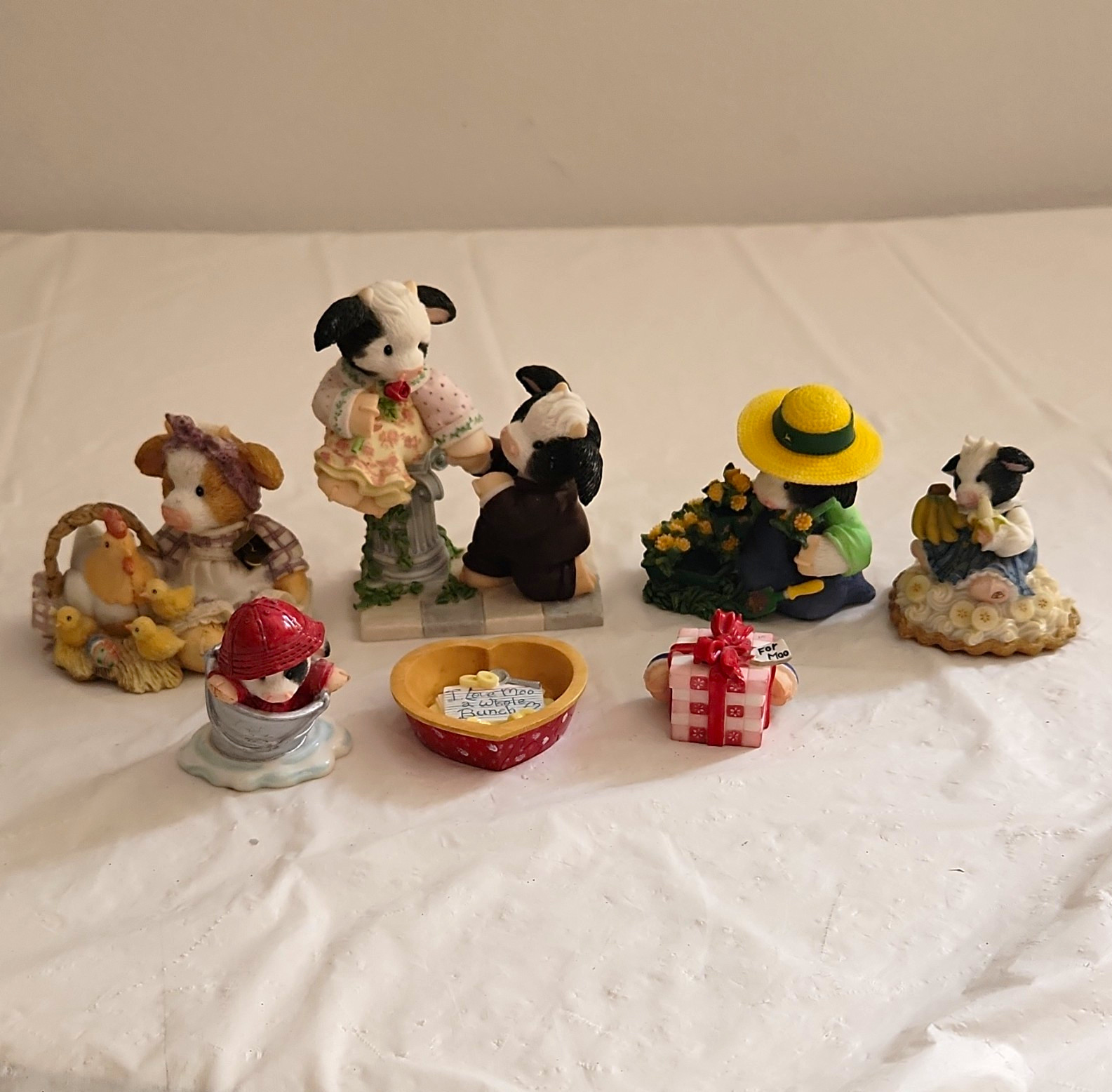 Vintage Enesco Mary’s Moos Lot of 7 Cow Figurines - Resin Collectibles