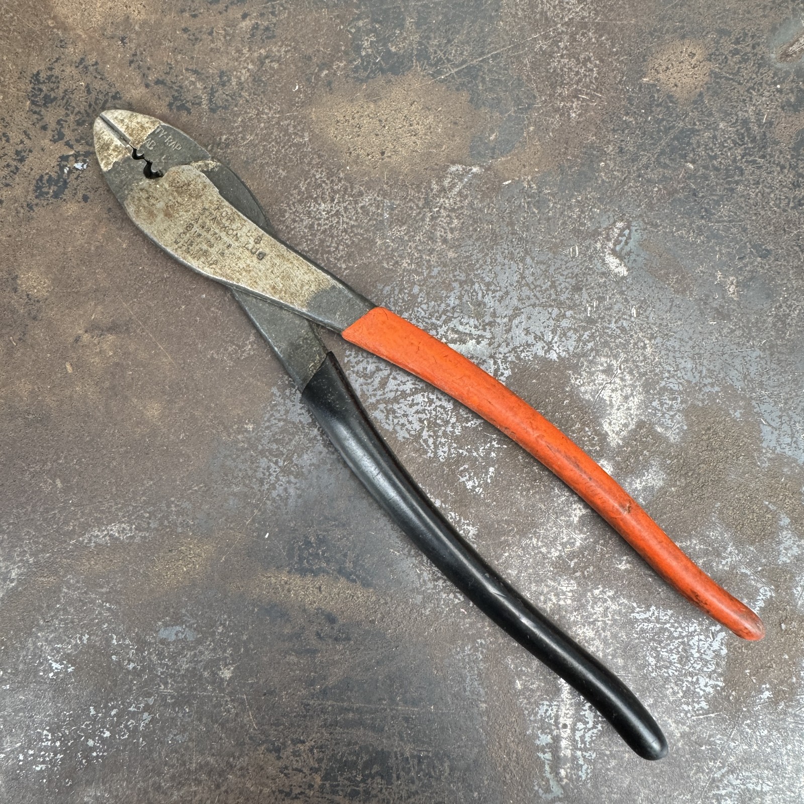VTG Thomas & Betts STA-KON LUG Crimping Pliers Wire Cutter Crimpers USA