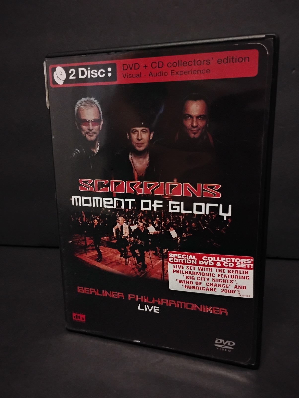 Scorpions - Moment of Glory Live With The Berlin Philharmonic DVD / CD COMBO