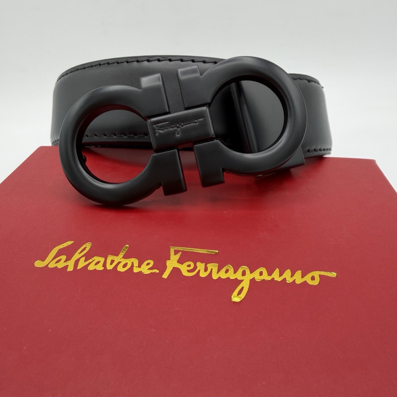 Salvatore Ferragamo Mens Black Leather Belt Matte Buckle Size 36-38 Dress Casual