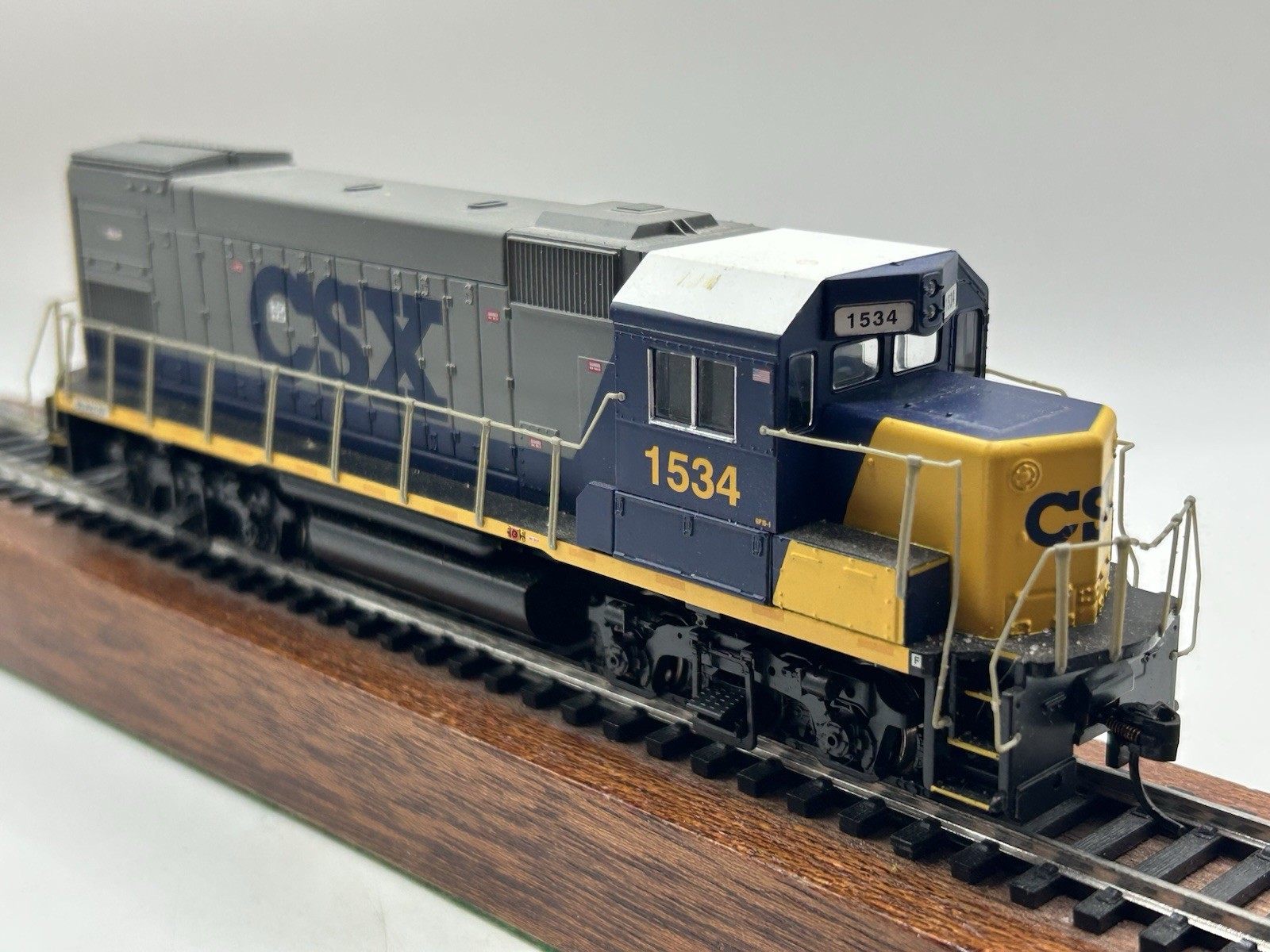 Walthers Proto 1000 HO CSXT GP15-1 Locomotive #1534 (Farr) - (GOOD TESTED)