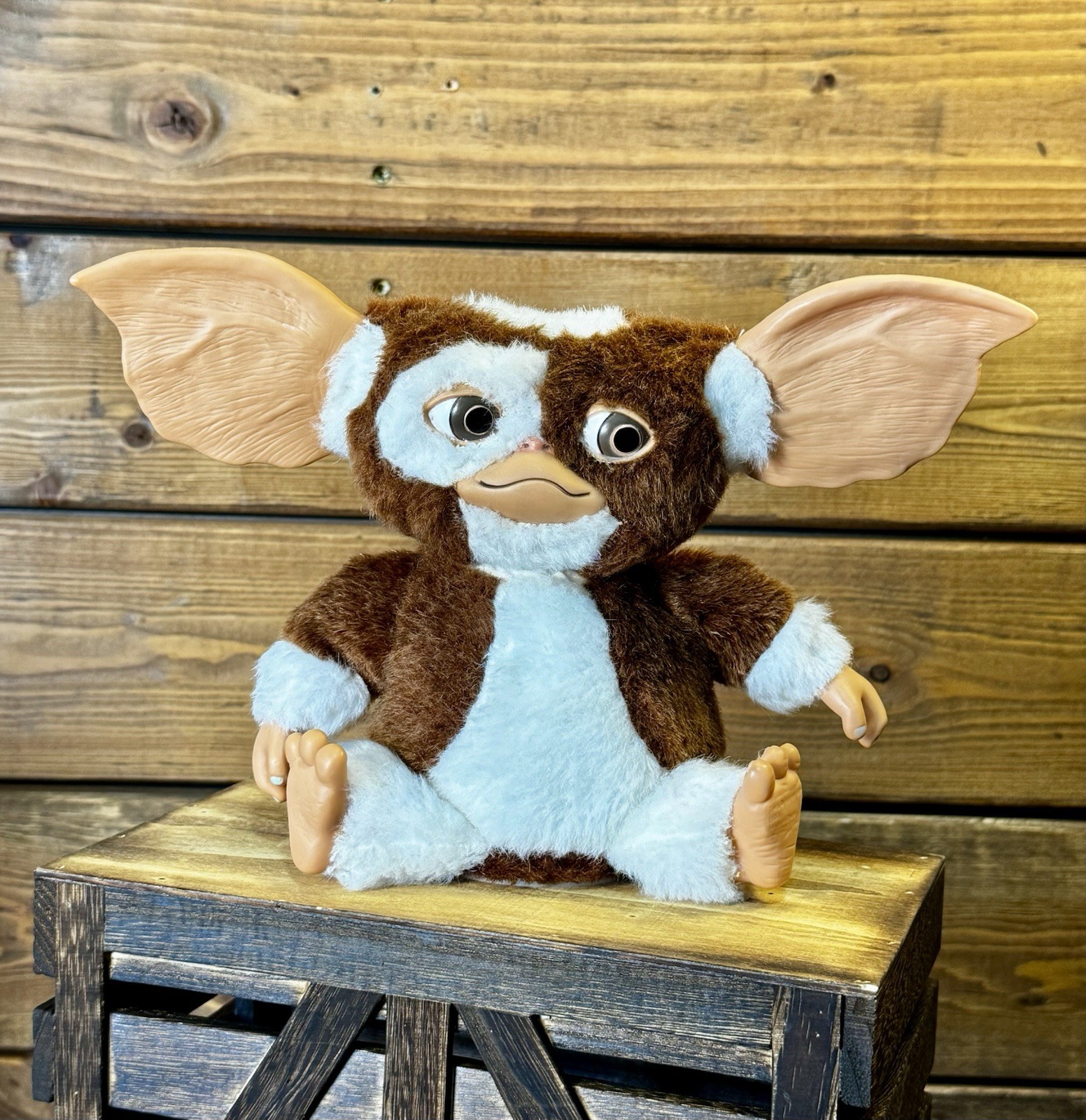 NECA Gremlins Gizmo Electronic Singing Dancing Plush Tested Working 11”