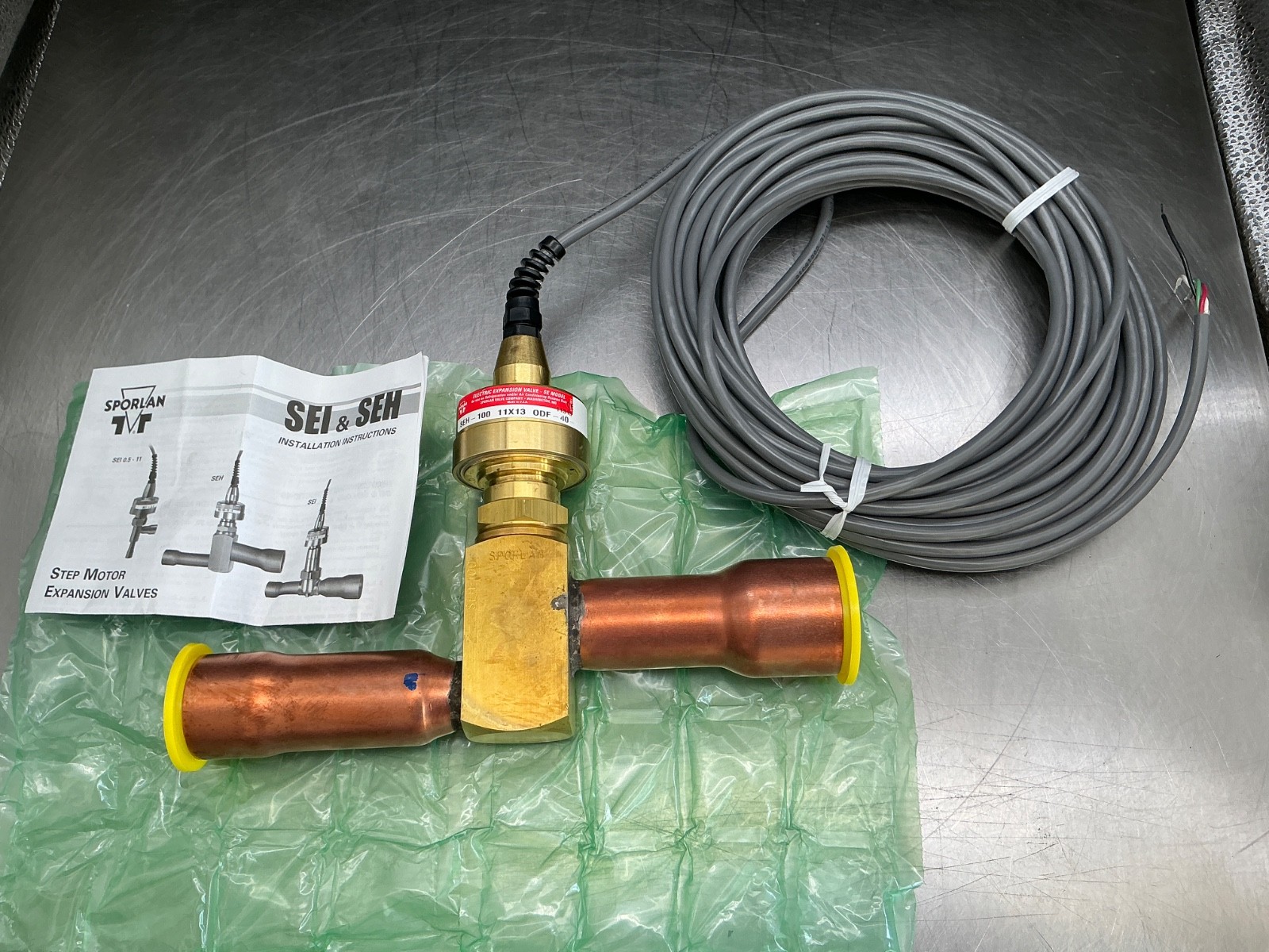 Sporlan SEH-100 Step Motor Expansion Valve 11315, 11 x 3 ODF-40