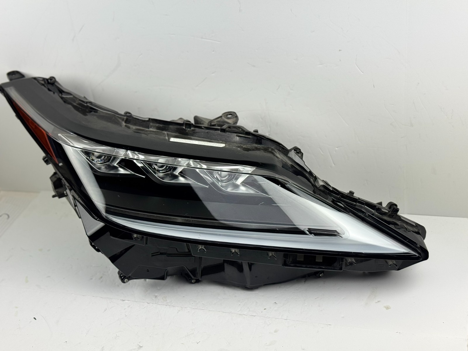 Mint 2020-2022 Lexus RX RX350 RX450 Right Side 3 LED Headlight OEM 81110-0E600 Mint 2020-2022 Lexus RX RX350 RX450 Right Side 3 LED Headlight OEM 81110-0E600