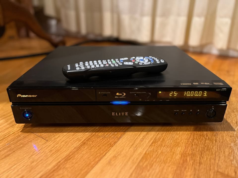 Pioneer Elite Blu-ray Player BDP-95FD - $1000 MSRP - Made In Japan