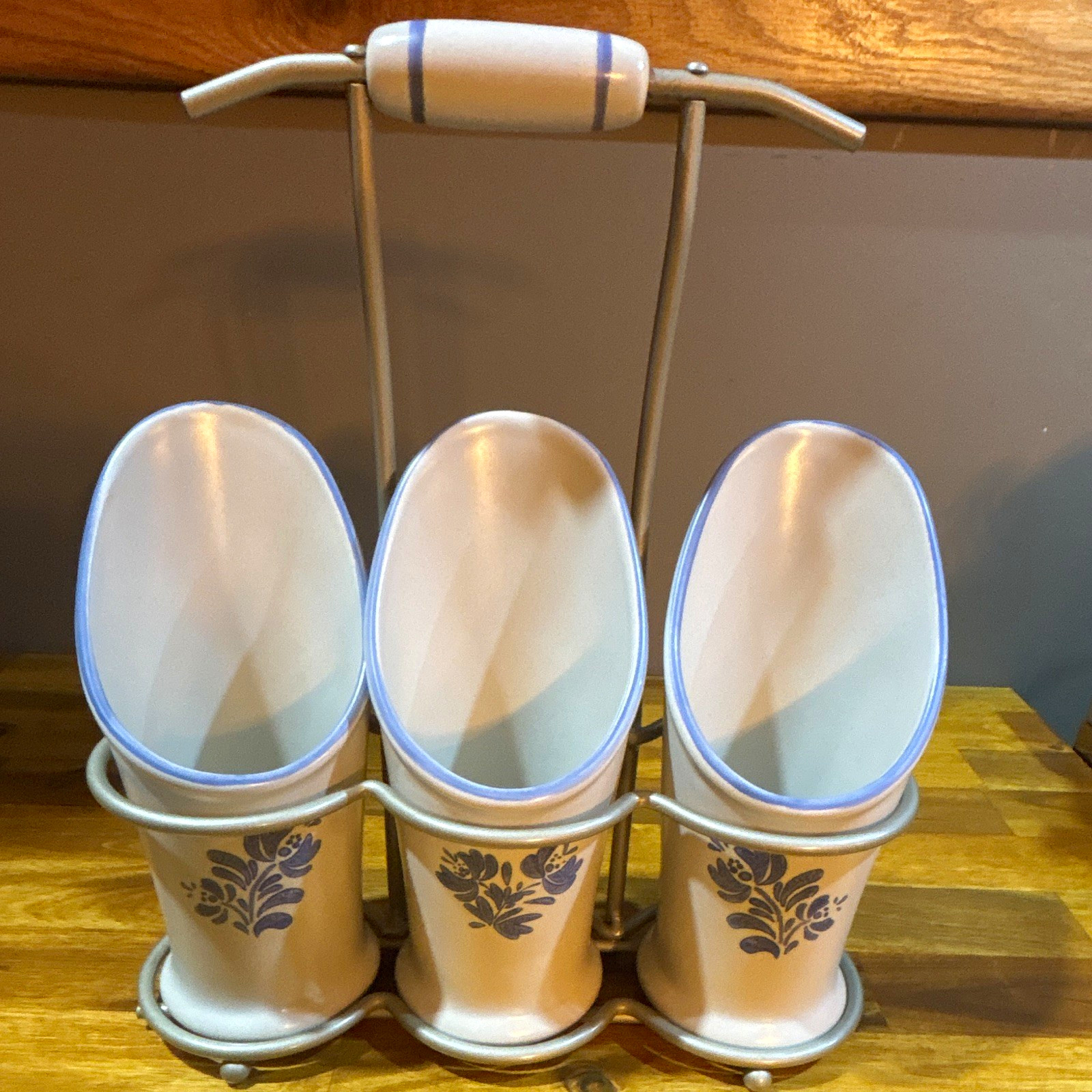 Vintage Pfaltzgraff Yorktowne Flatware and Utensil Caddy W/Stand Vintage Pfaltzgraff Yorktowne Flatware and Utensil Caddy W/Stand