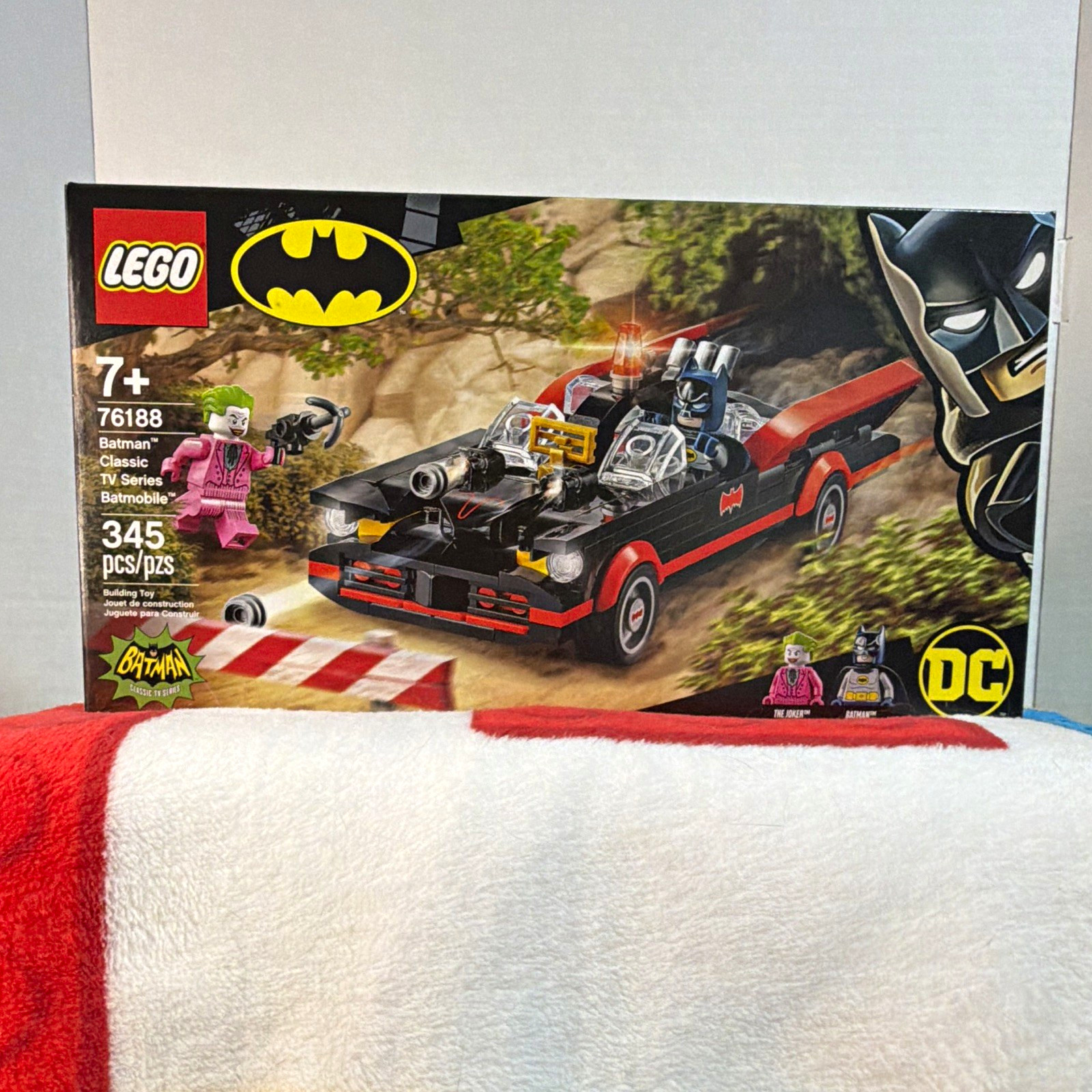 LEGO DC Batman Classic TV Series Batmobile 76188 345pcs 7+ Brick Separator LEGO DC Batman Classic TV Series Batmobile 76188 345pcs 7+ Brick Separator