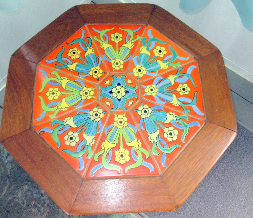 Antique 1920s-30s California Pottery Tile Table, 9 Tiles, Arts & Crafts Antique 1920s-30s California Pottery Tile Table, 9 Tiles, Arts & Crafts