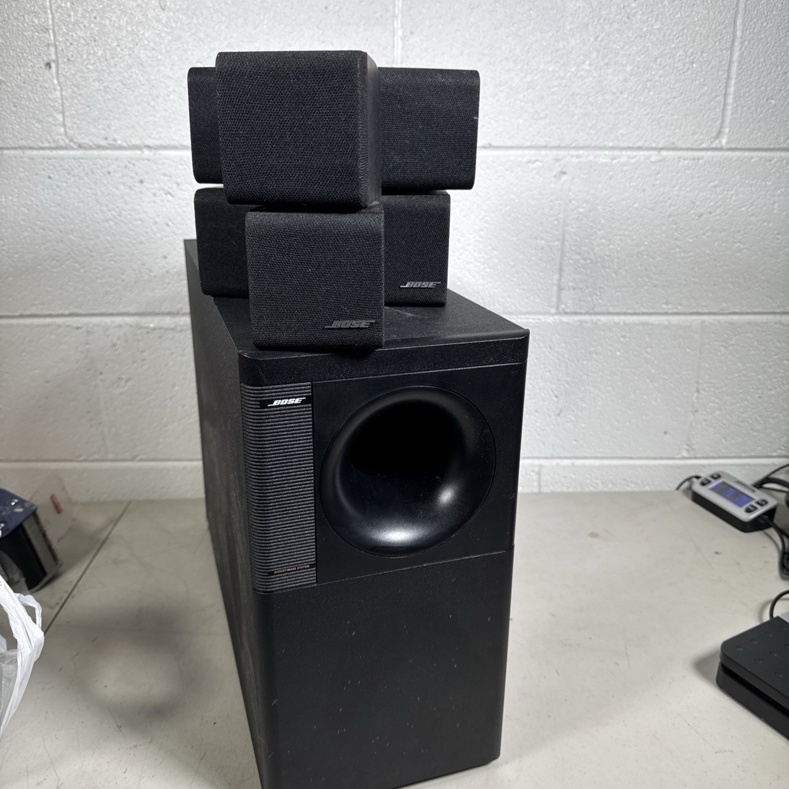 Bose Acoustimass 7 Home Theater Speaker System - Black Subwoofer & Cube Arrays