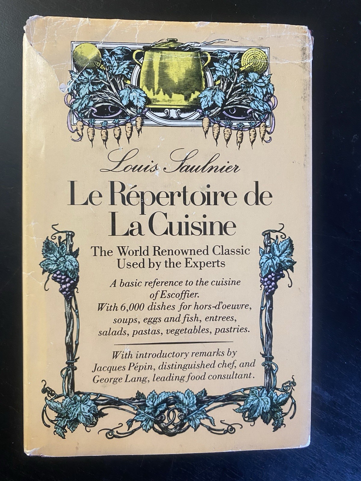 Le Repertoire de La Cuisine  Saulnier 13th Edition HCDJ 1976 Vintage Cookbook