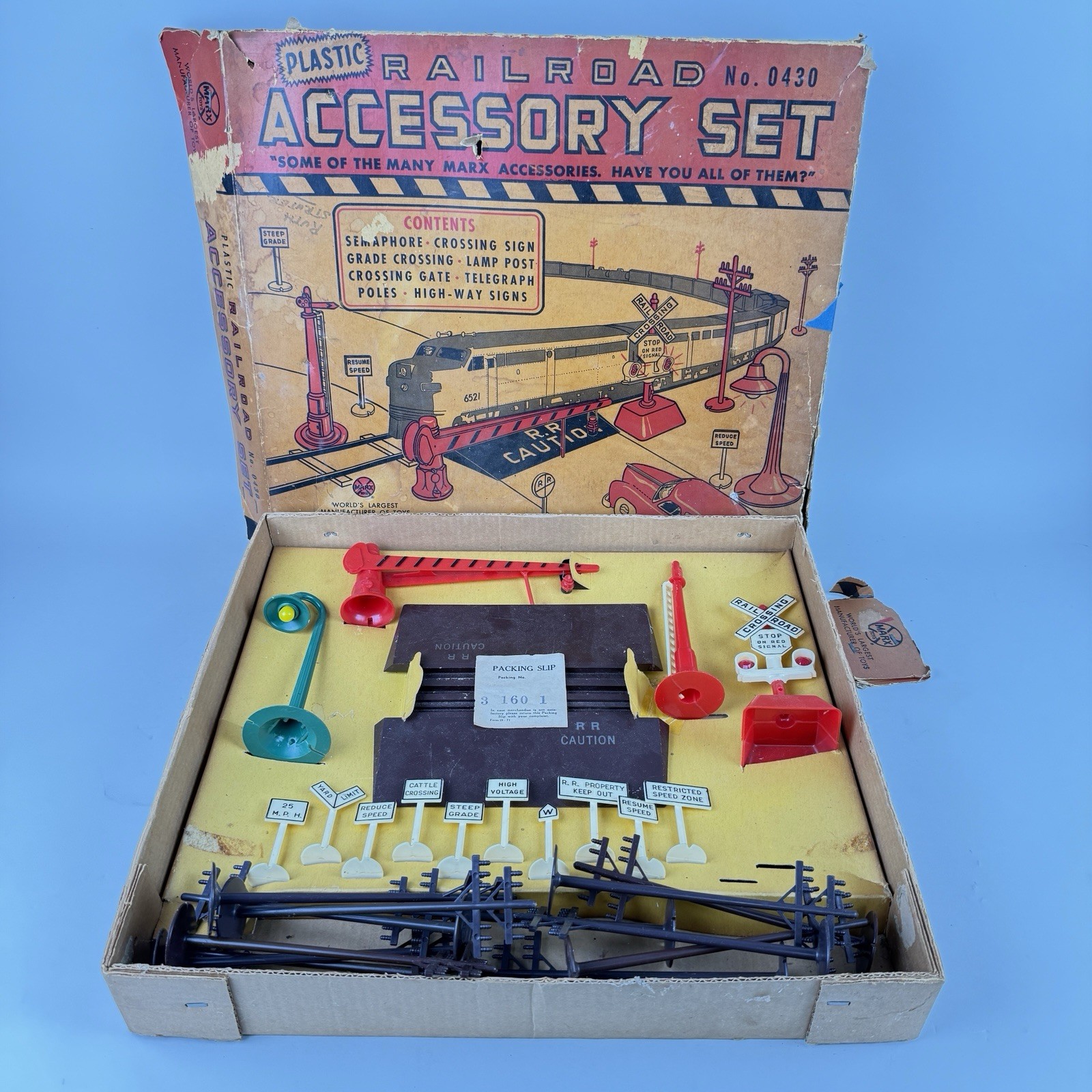 VINTAGE MARX  1950\'S RAILROAD ACCESSORY SET # 0430