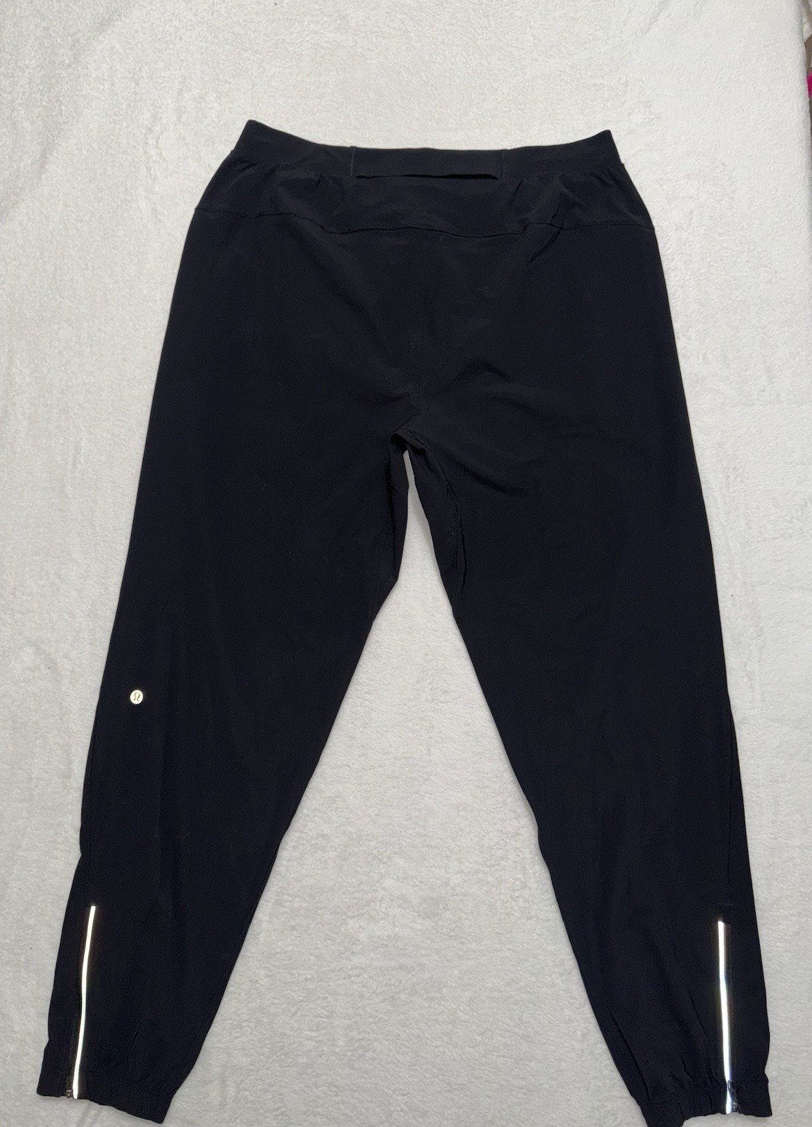 Lululemon Men’s Surge Black Jogger Four Way Stretch Fabric Ankle Zipper Size XL