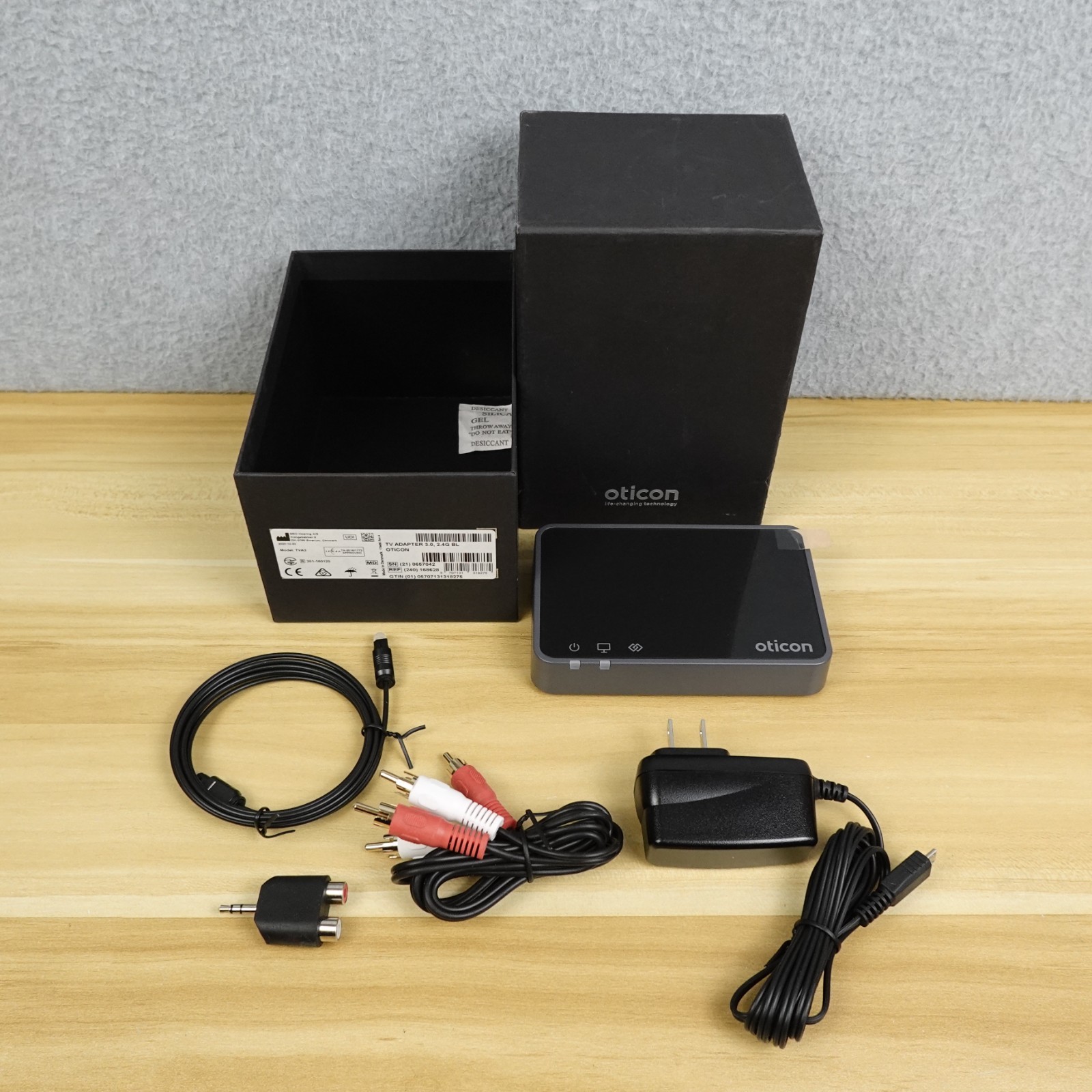 Oticon TV Adapter 3.0 2.4G Black TVA3 Dolby Digital Hearing Aid Streamer OB Oticon TV Adapter 3.0 2.4G Black TVA3 Dolby Digital Hearing Aid Streamer OB