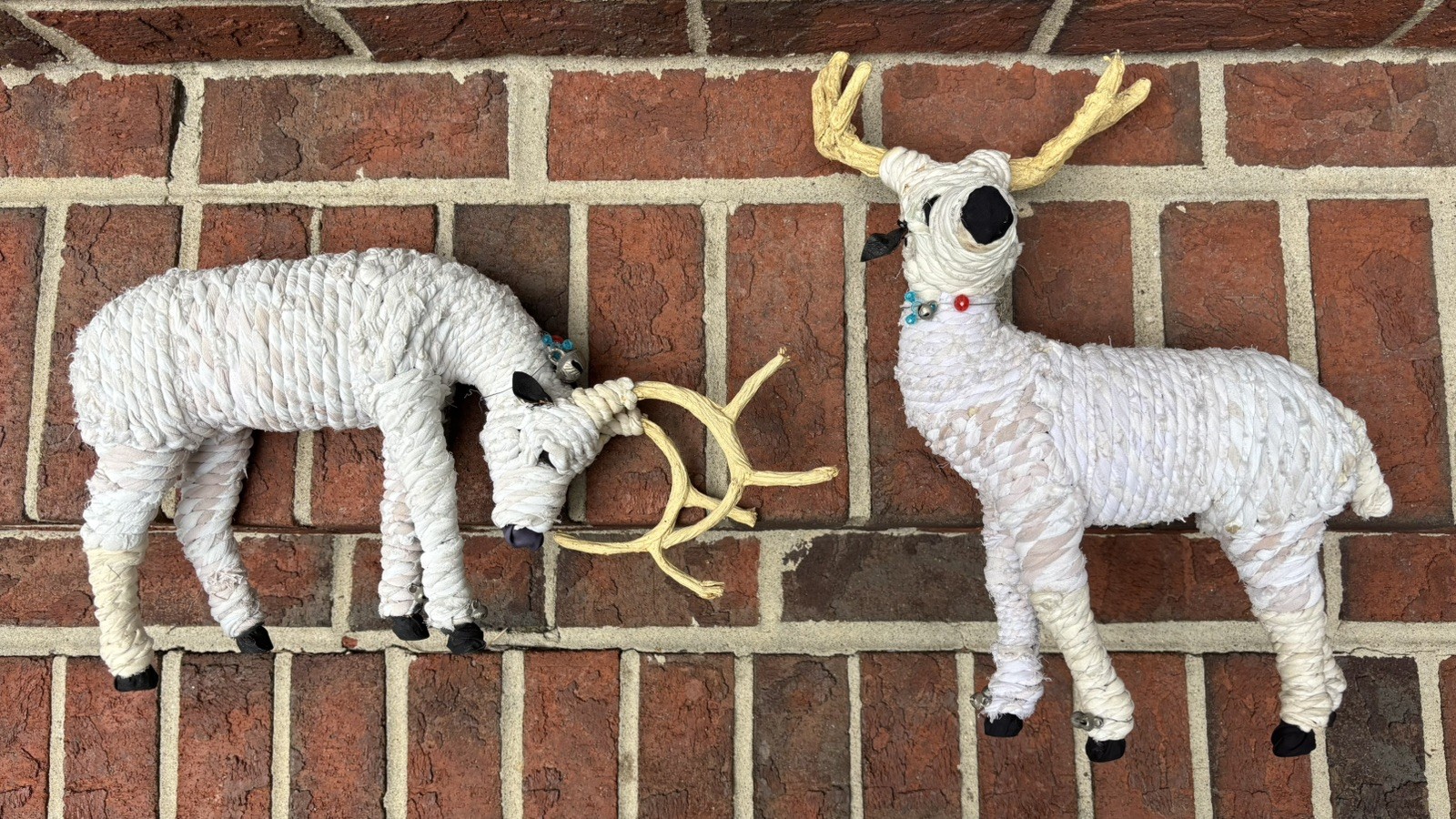 PAIR Vintage WHITE rope Reindeer Figures Mantle Deer Decor Christmas RARE