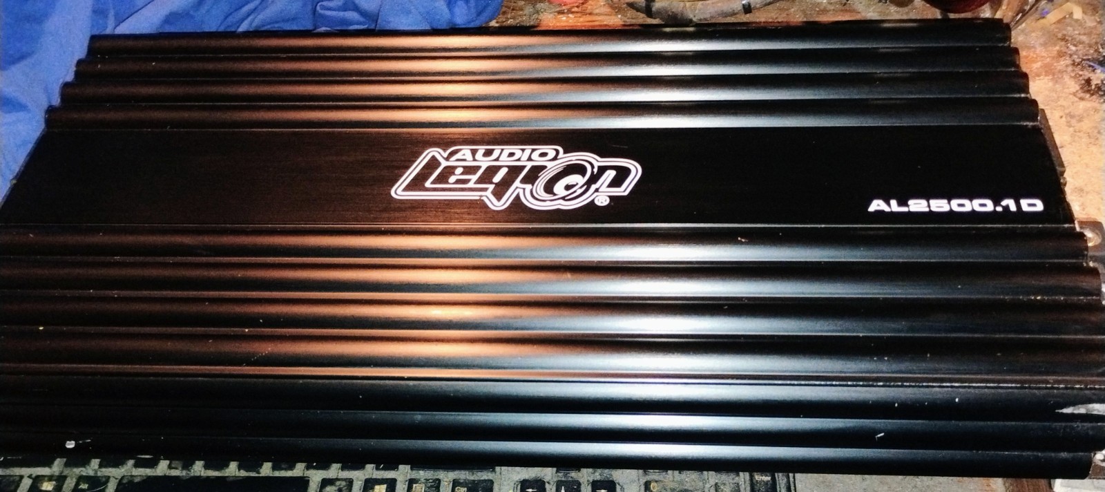 Not working For Parts Audio Legion AL2500.1D Mono Car Audio Amplifier 2500W RMS Not working For Parts Audio Legion AL2500.1D Mono Car Audio Amplifier 2500W RMS