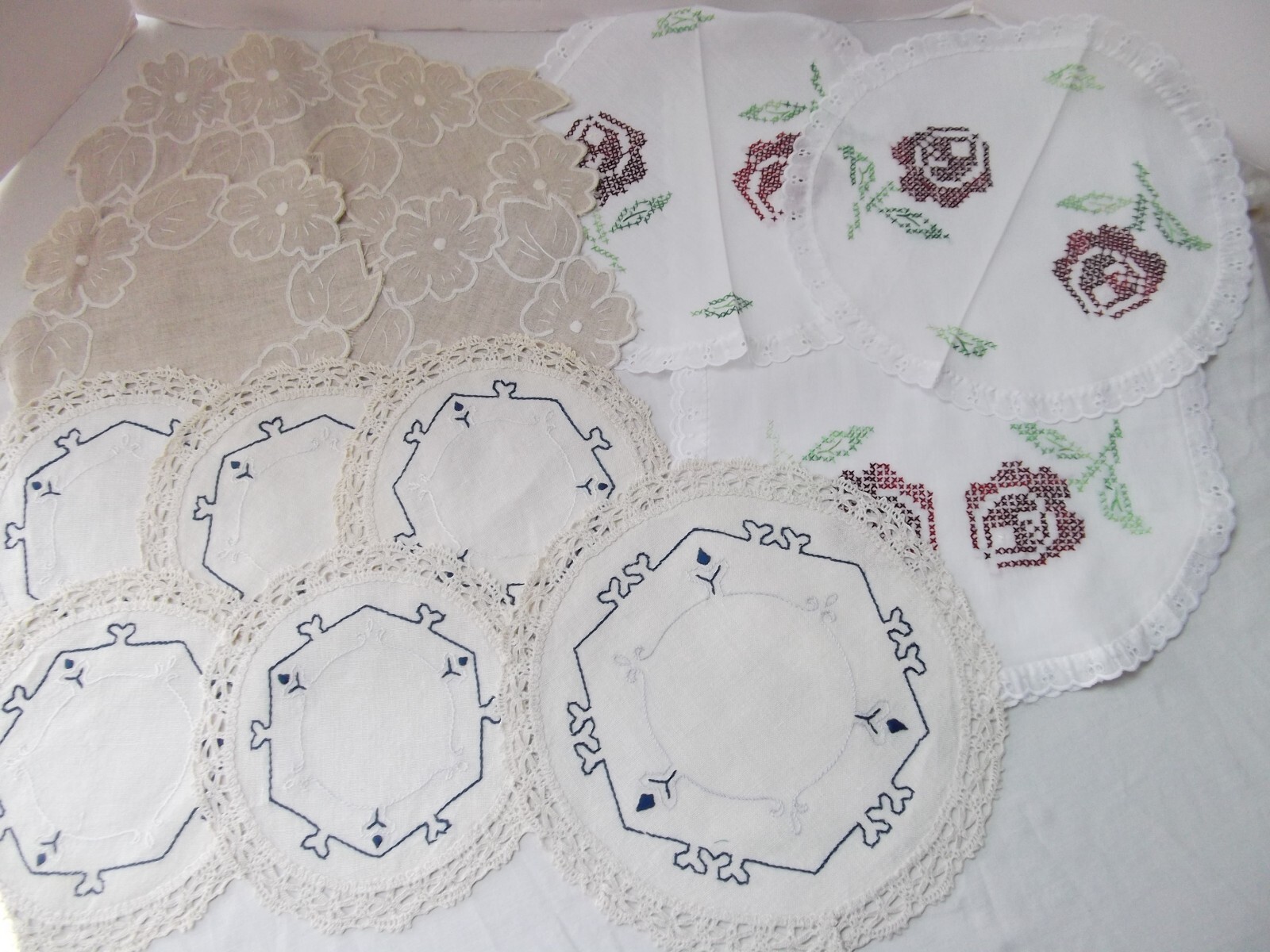 vtg lot 14 crochet lace doily embroid round linen cotton floral small 8in MINT