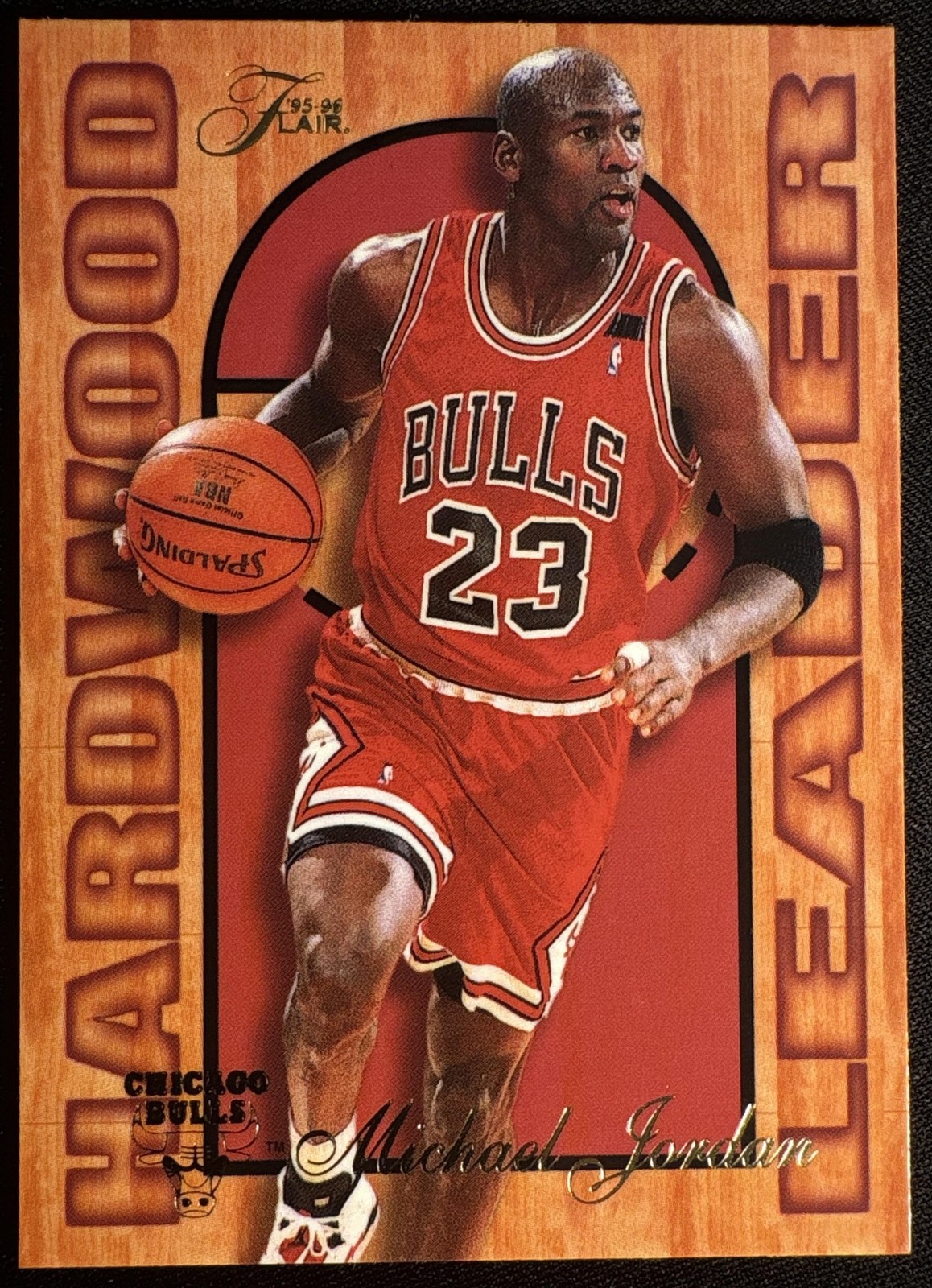 1995-96 Fleer Michael Jordan #4 Flair Hardwood Leader Bulls