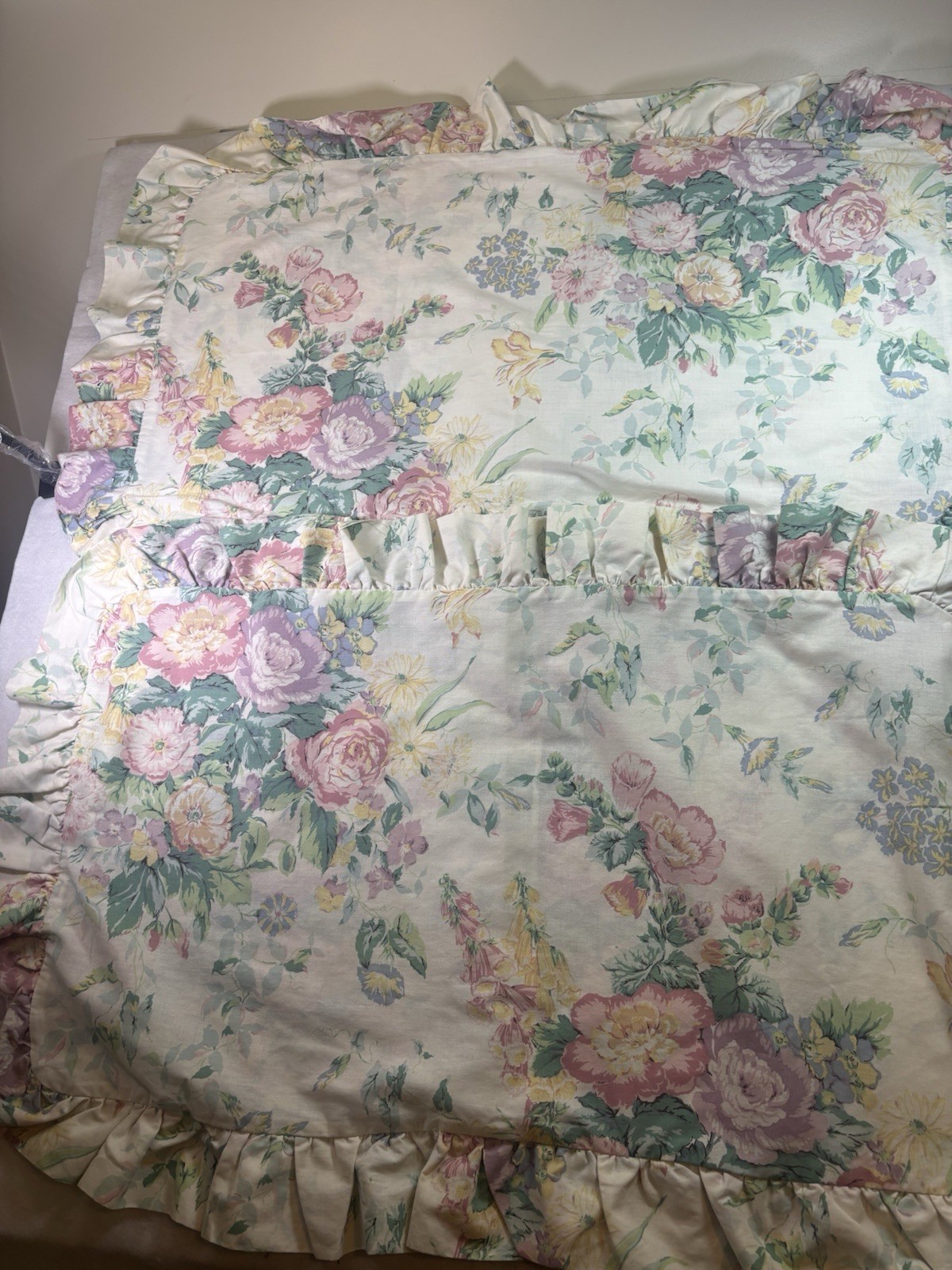 Vtg Laura Ashley Imogen Floral Ruffle King Pillow Shams Cream Cottagecore 2Pc